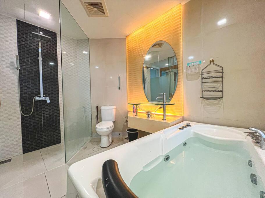 KUALA LUMPUR, Near MRT, 1-3pax, Bathtub