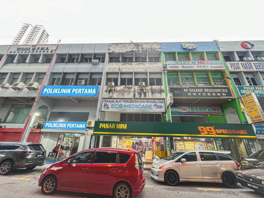 KUALA LUMPUR, Near MRT, 1-3pax, Bathtub