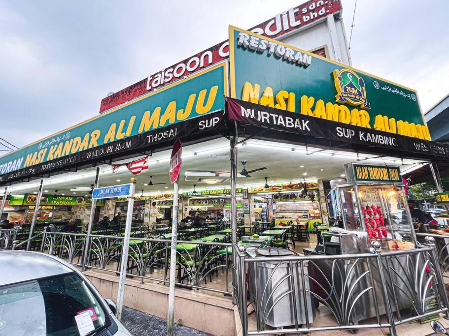 KUALA LUMPUR, Near MRT, 1-3pax, Bathtub
