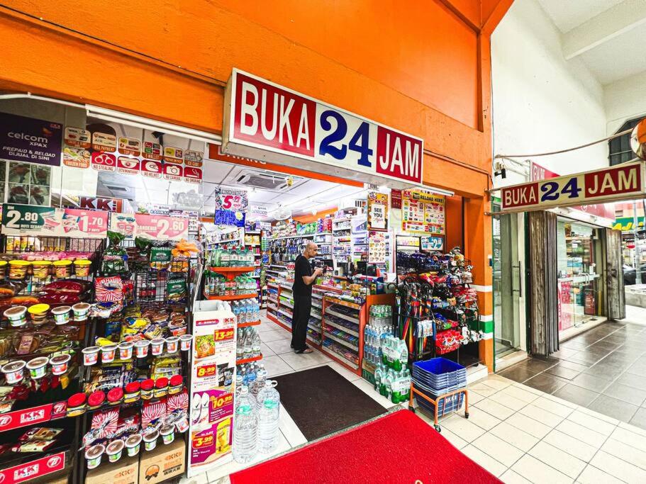 KUALA LUMPUR, Near MRT, 1-3pax, Bathtub