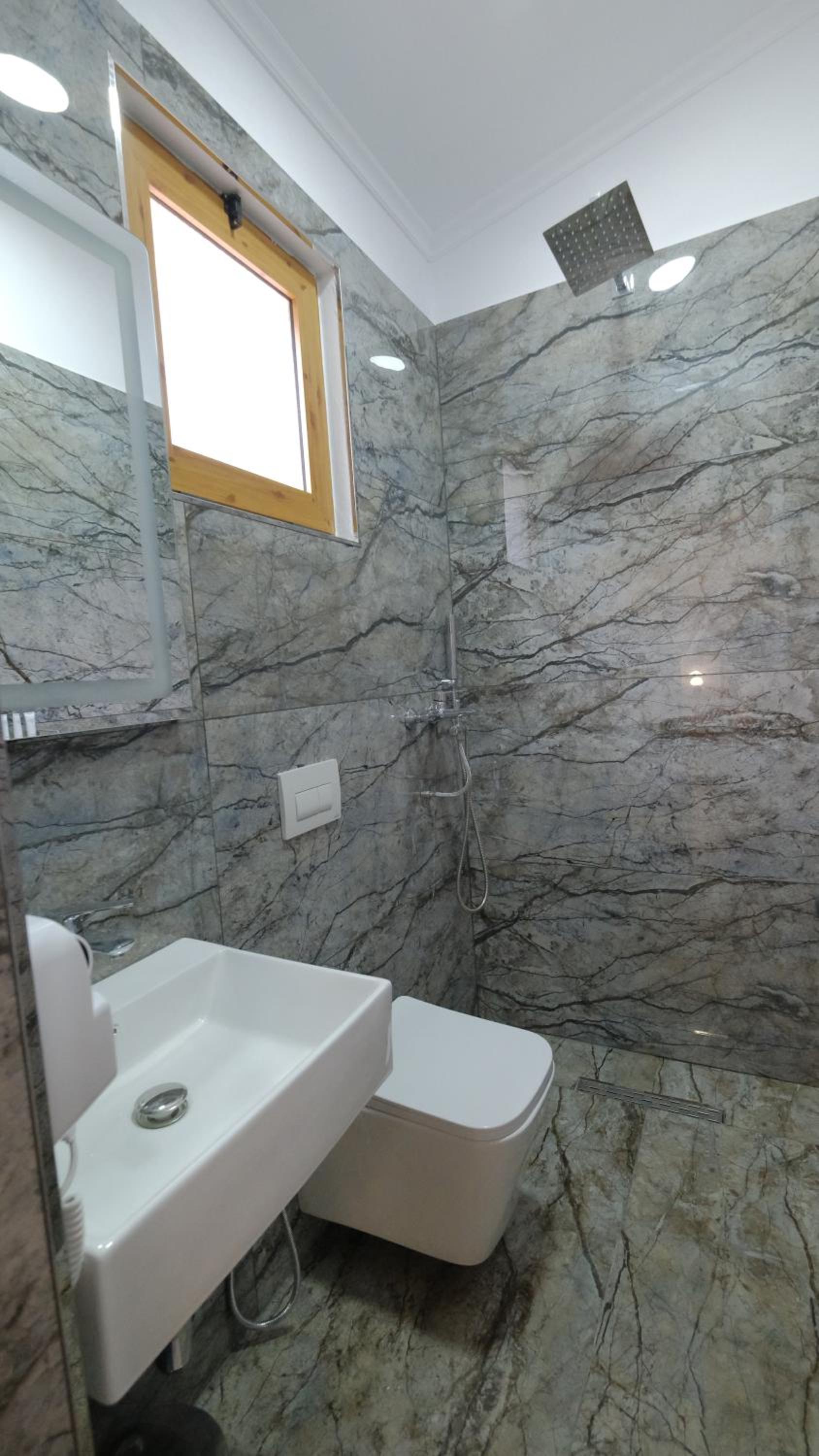 Salillari Guest house & Restaurant