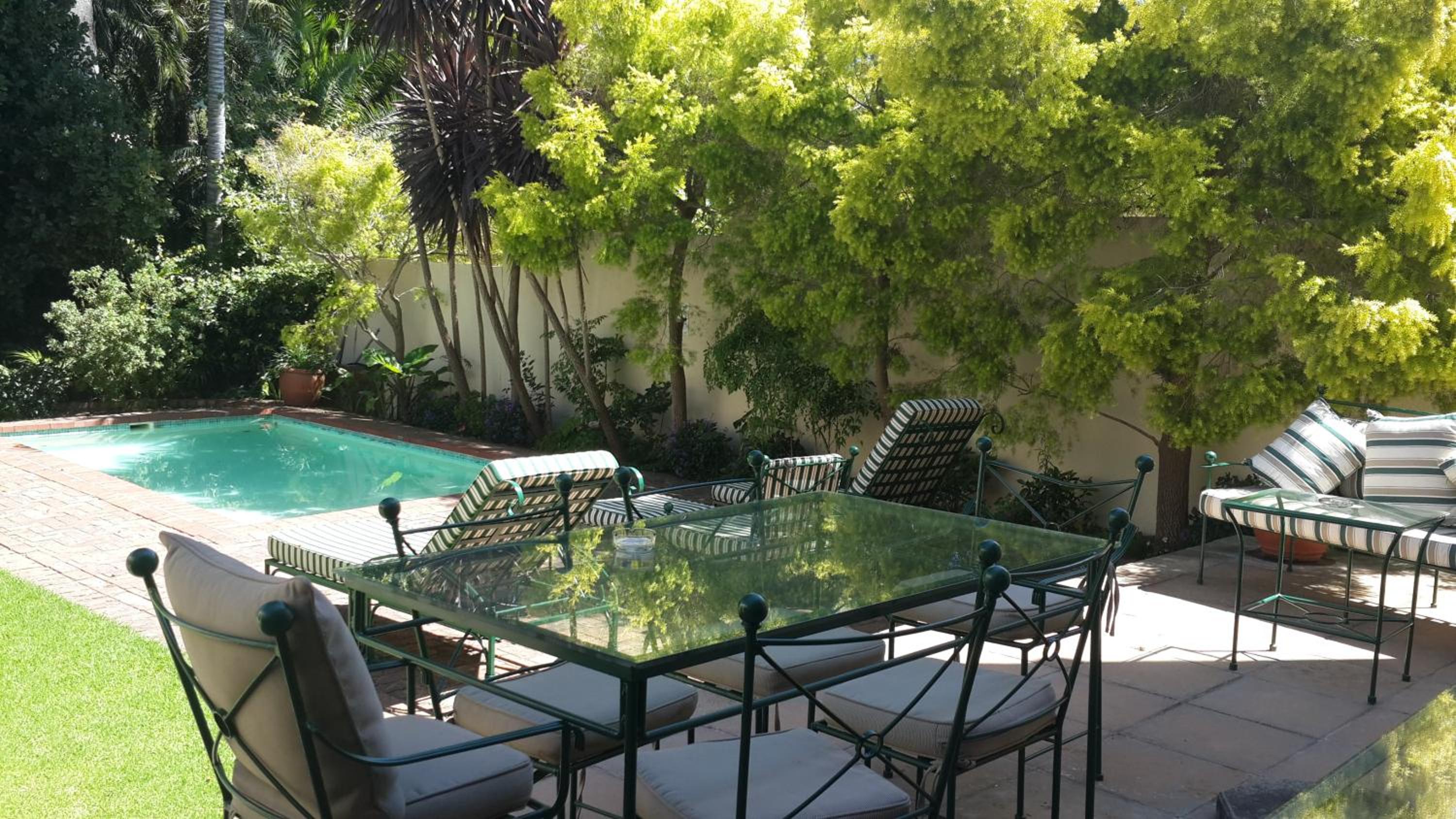 Riversong Guest House