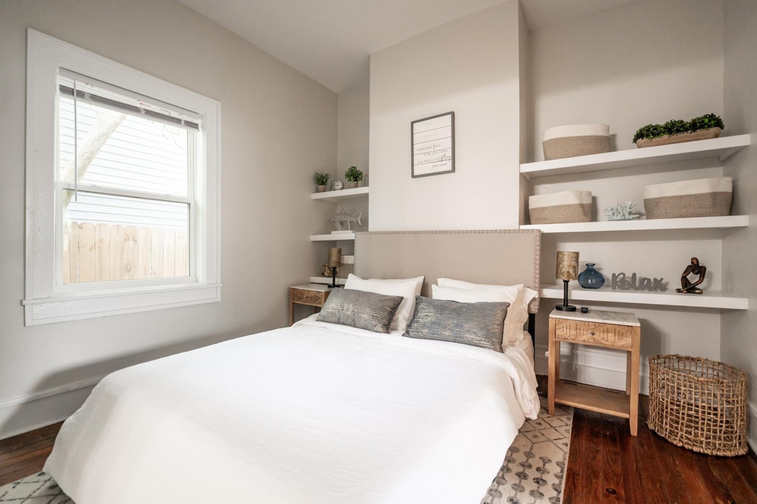 Bluewater Downtown Cottage view 5