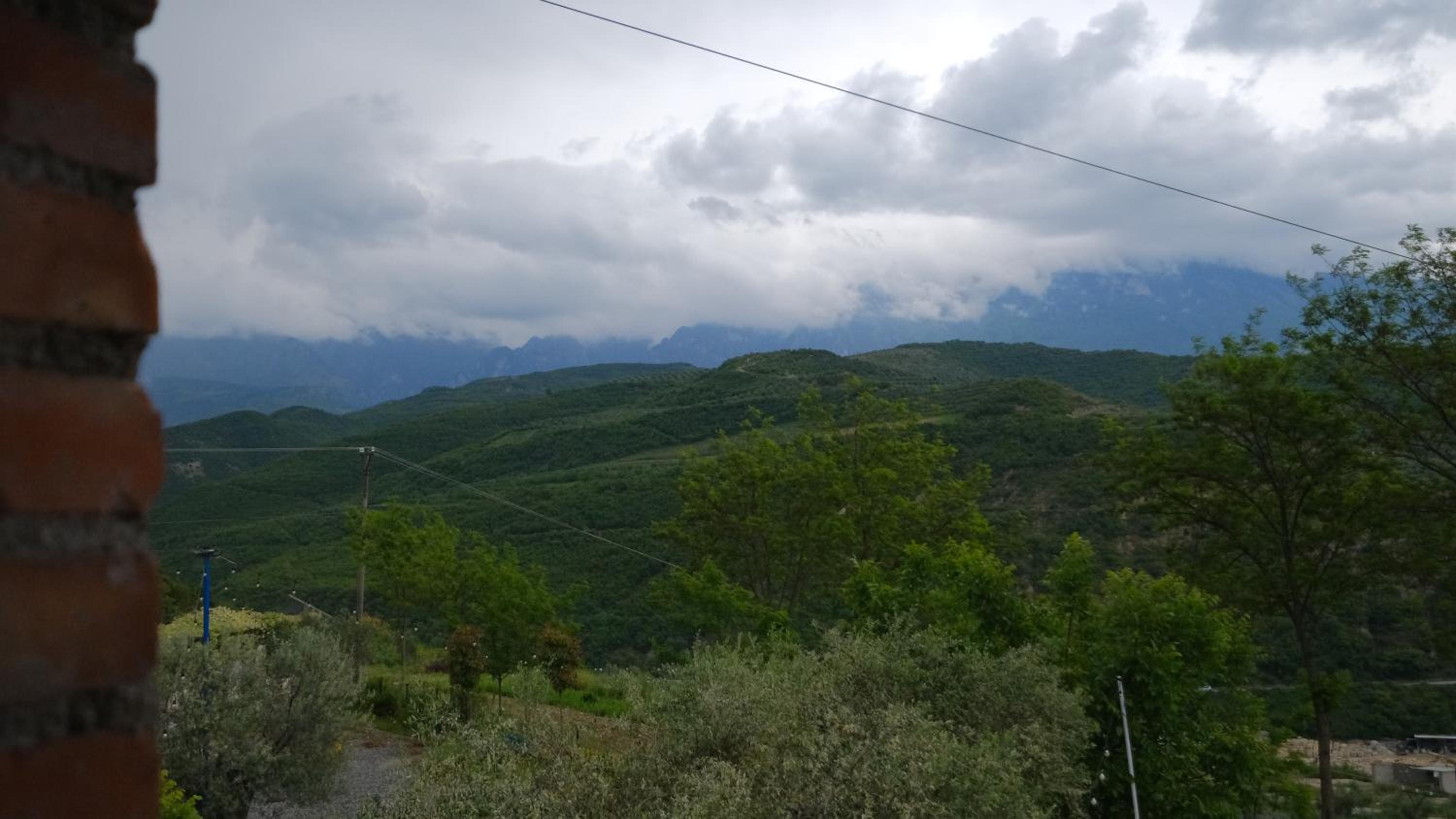 Salillari Guest house & Restaurant