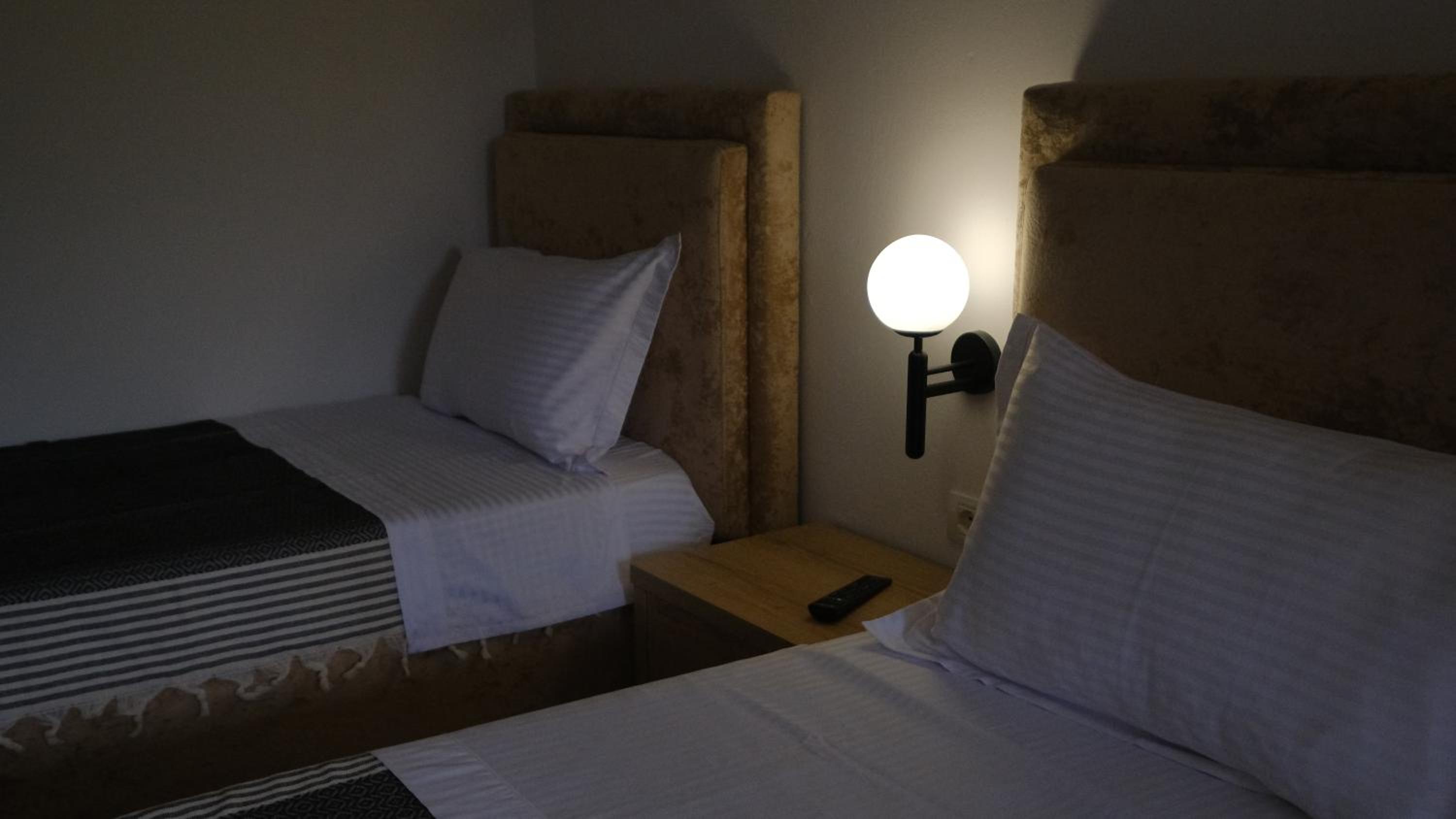 Salillari Guest house & Restaurant