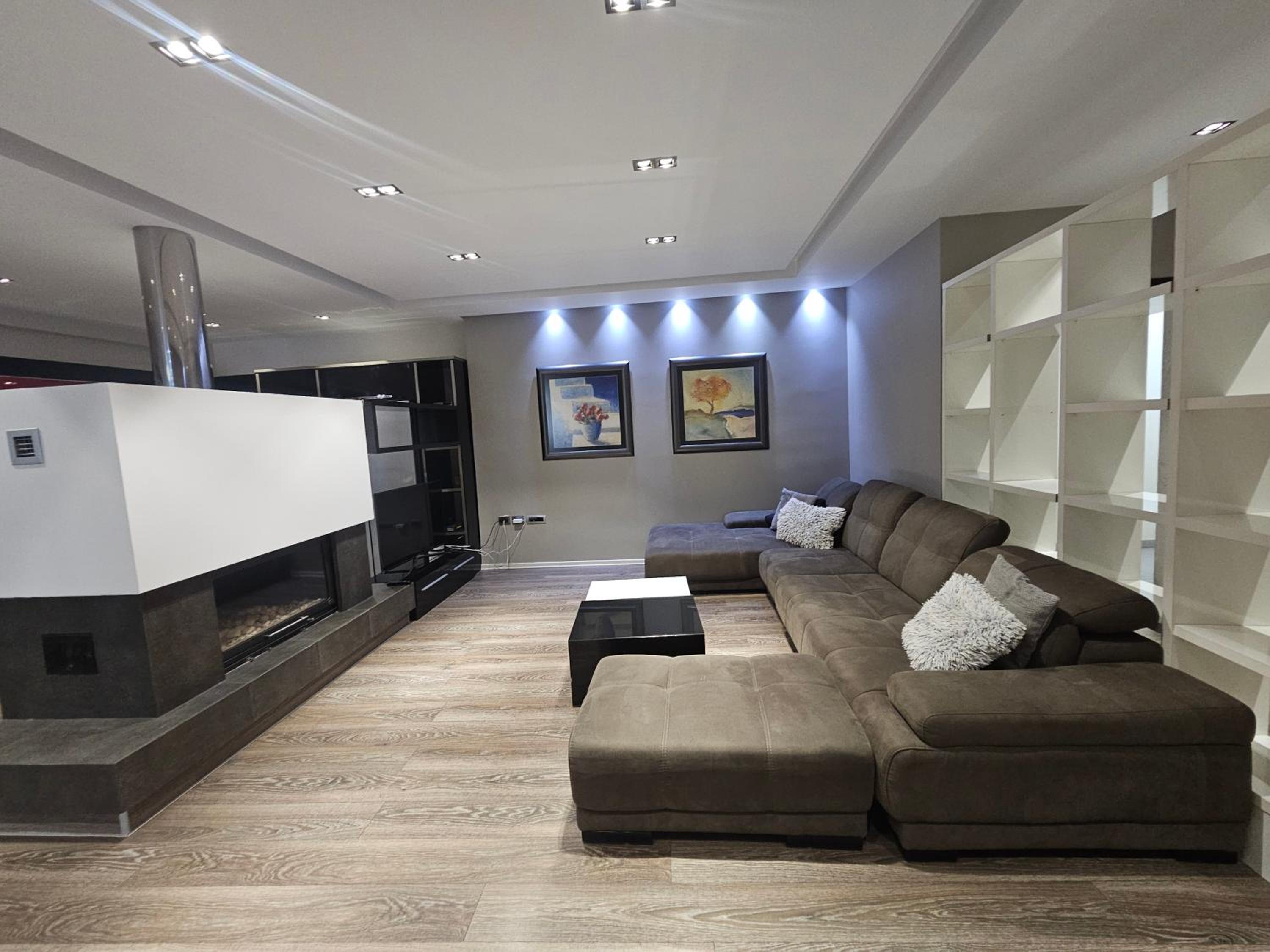 AURA Skanderbeg Square Apartments