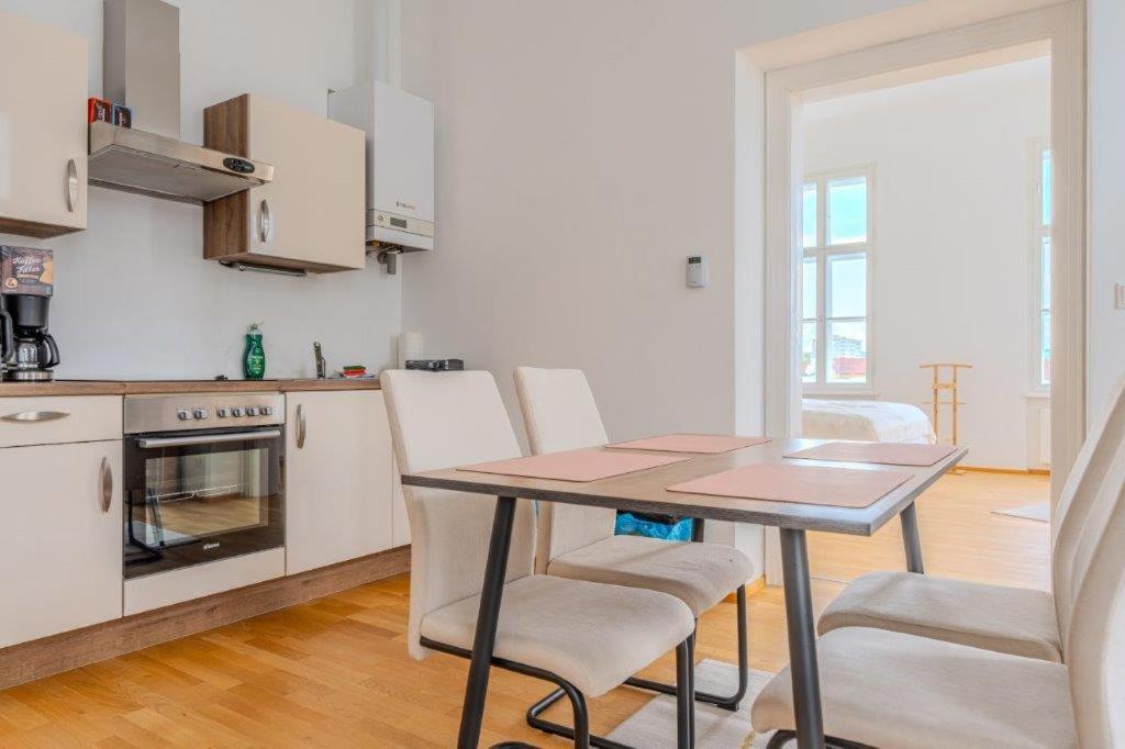 Deluxe Apartments near the center