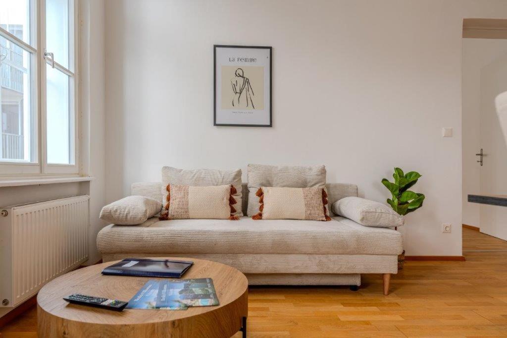 Deluxe Apartments near the center