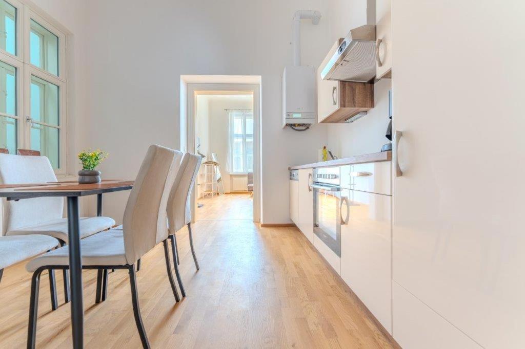 Deluxe Apartments near the center