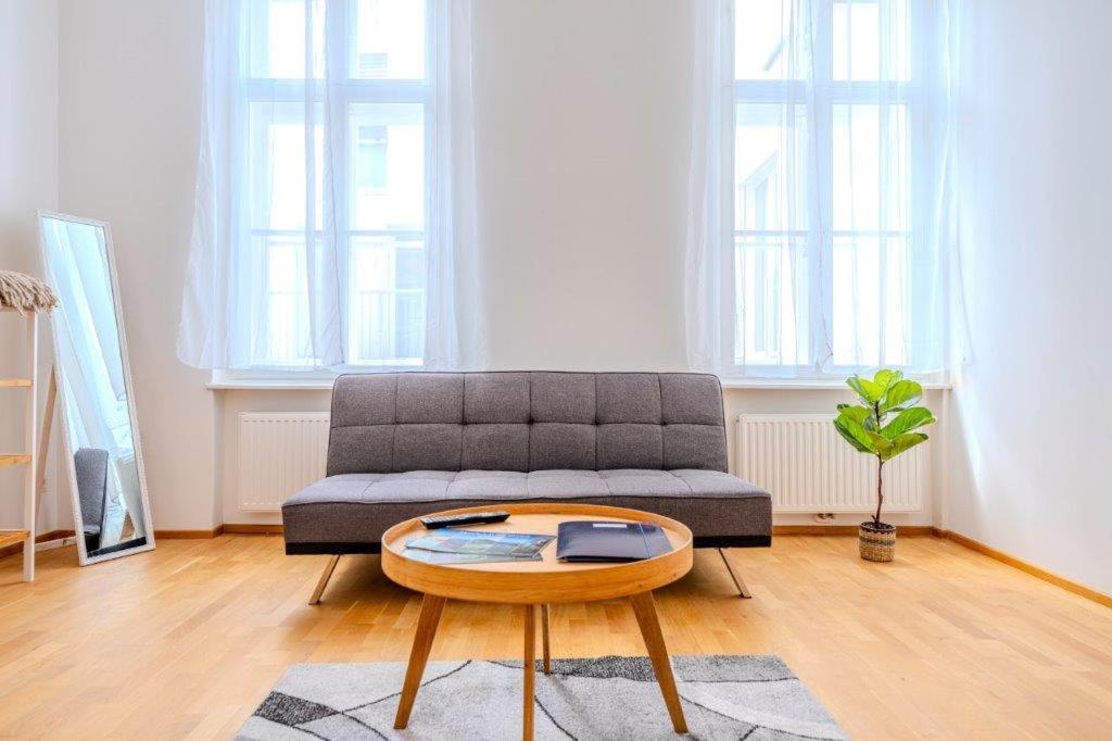 Deluxe Apartments near the center