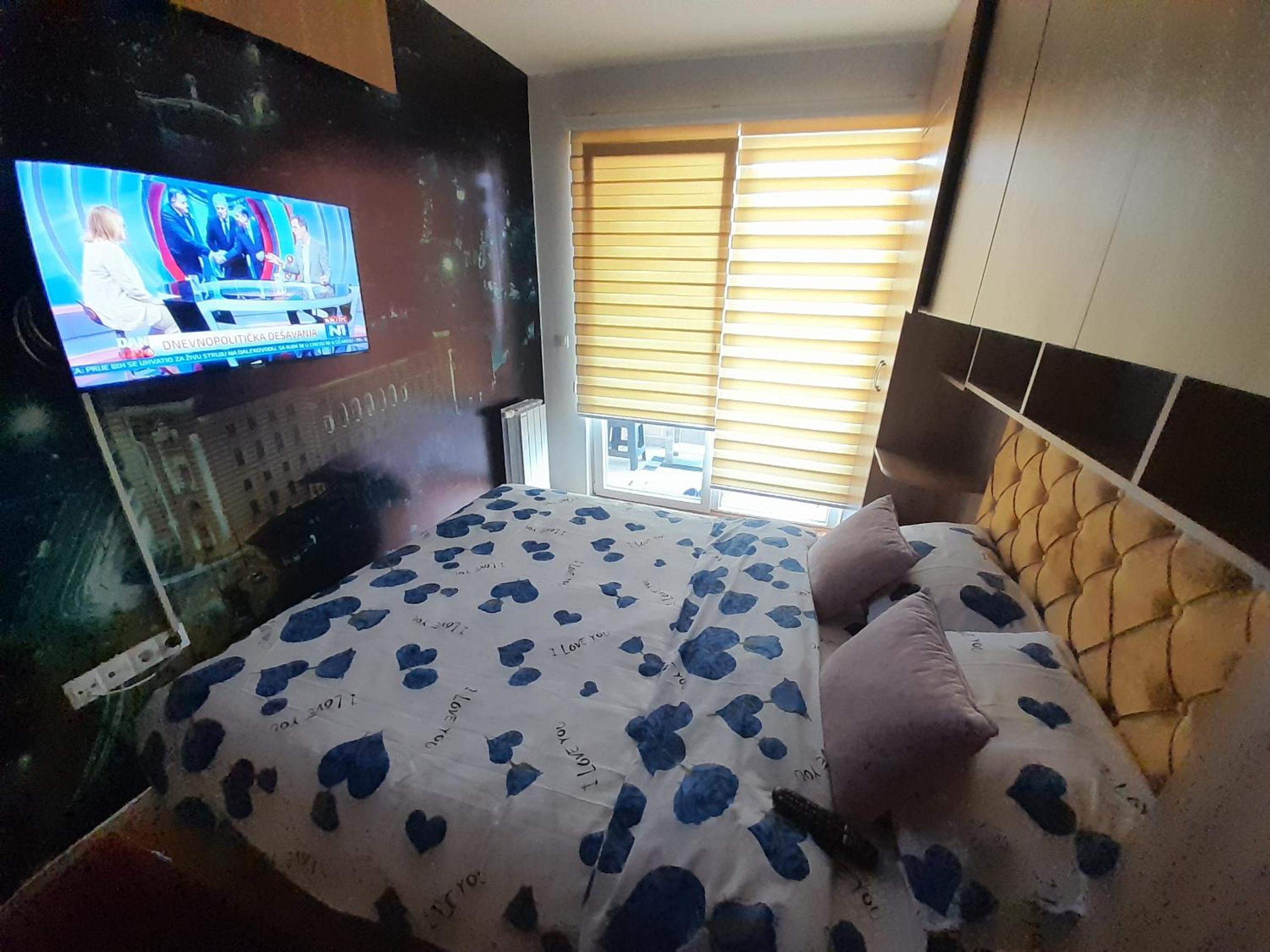 JACUZZI for RELAX - HOLLYWOOD Apartment, STUP, Sarajevo