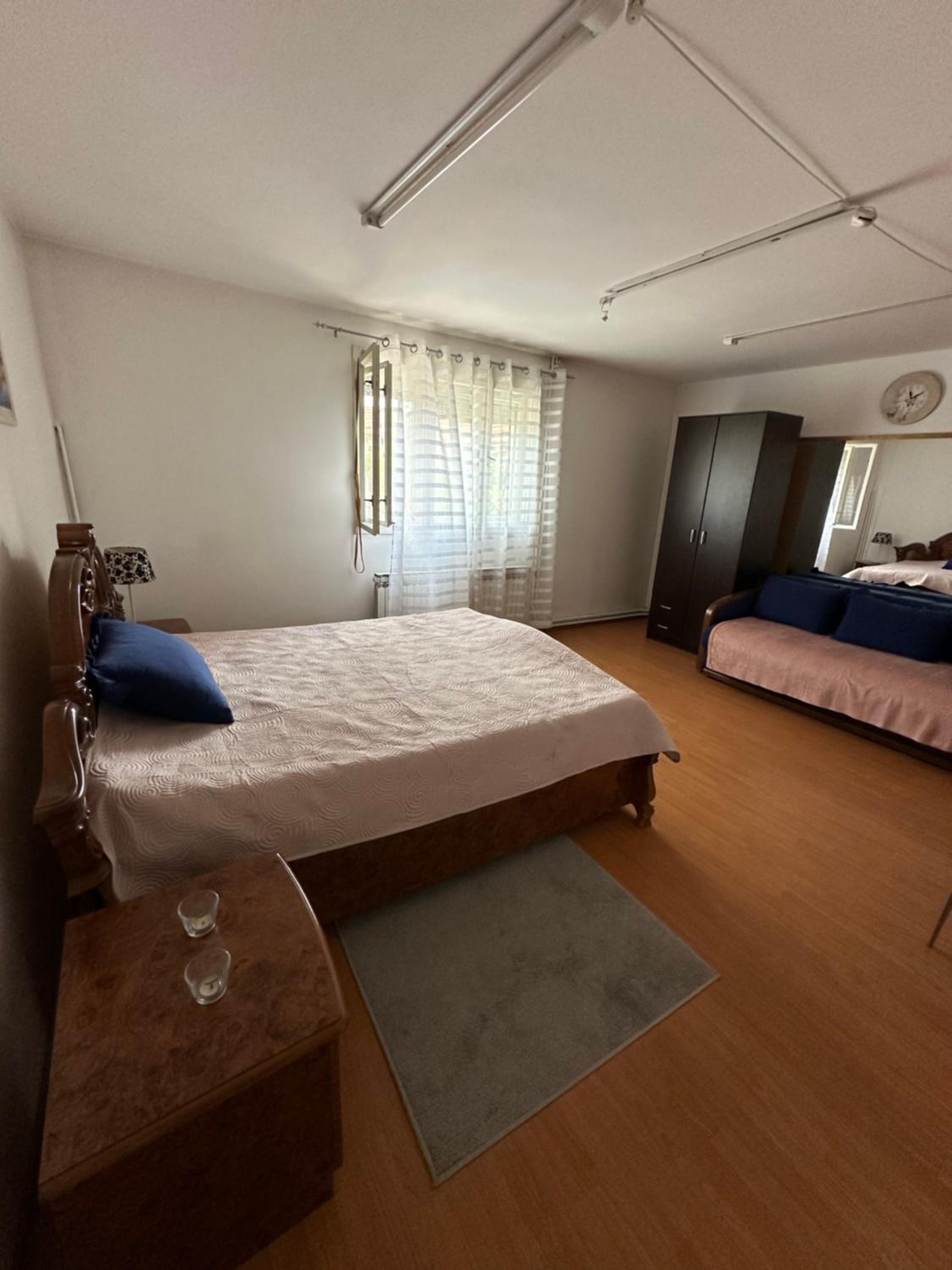 Day & Night Apartment view 5