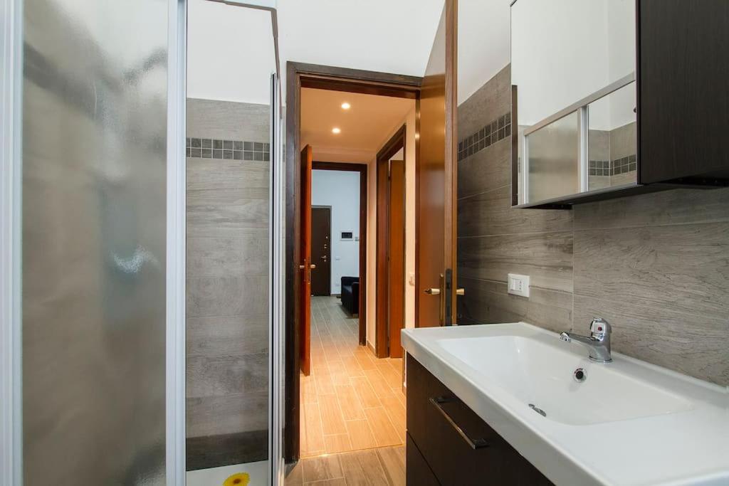 bilocale comodo per Milano fiera e centro view 3