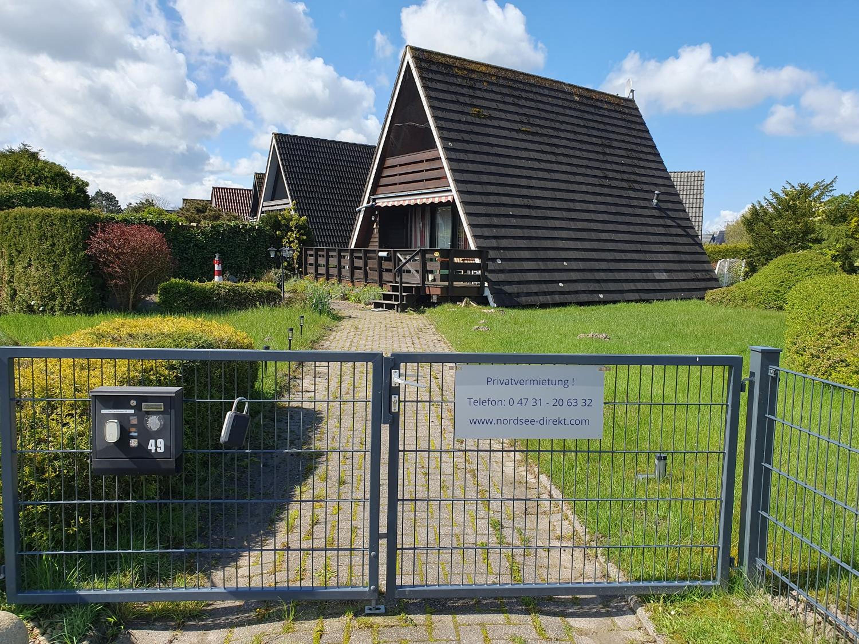 Nurdachhaus EIN HAUS AM DEICH