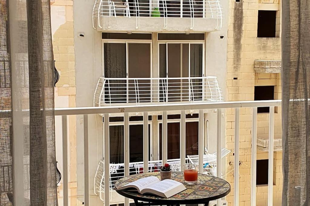 Cactus Residence - new 3BD 2BR apartment photo 5