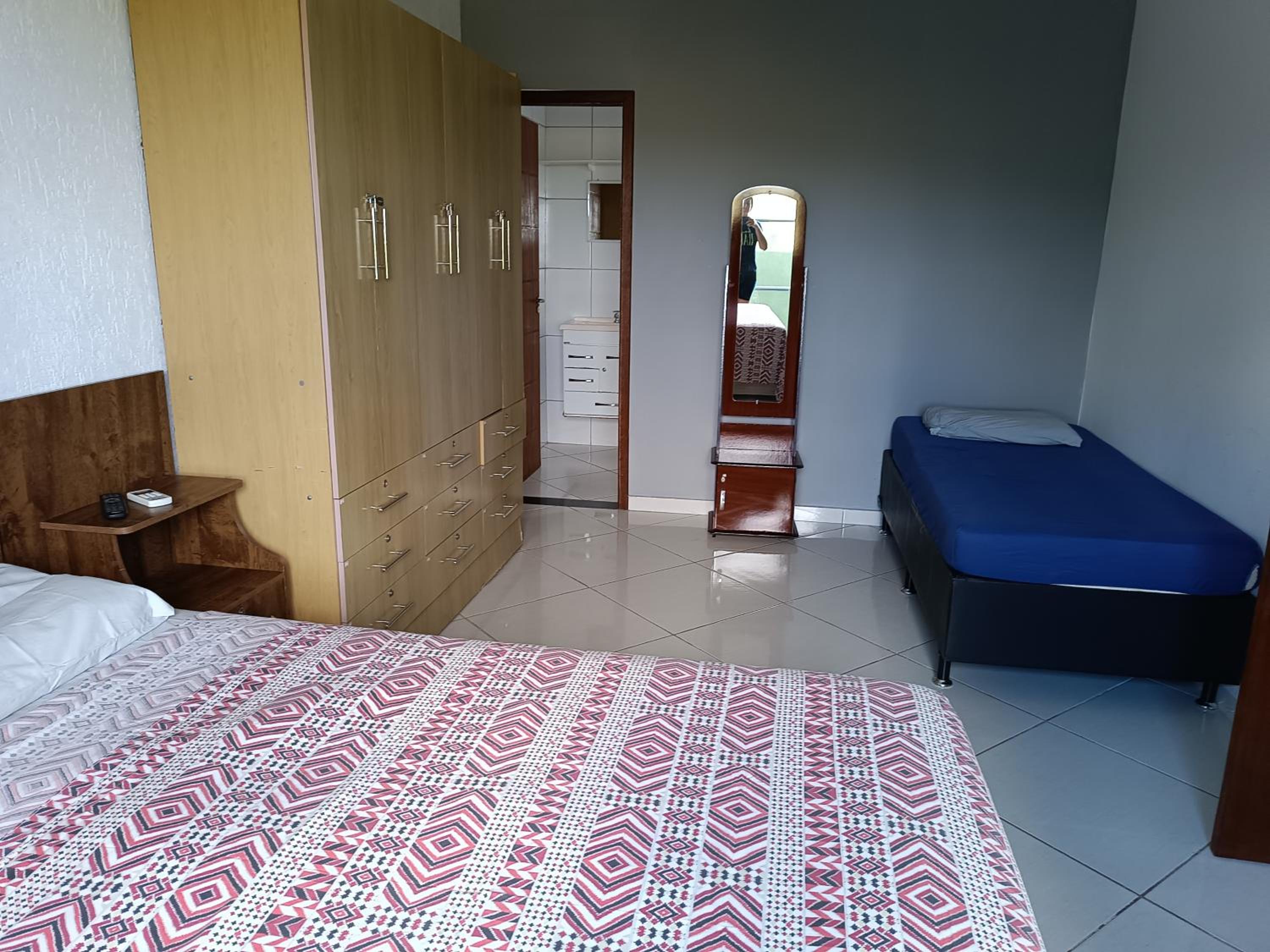 Casa familiar com piscina Penedo RJ