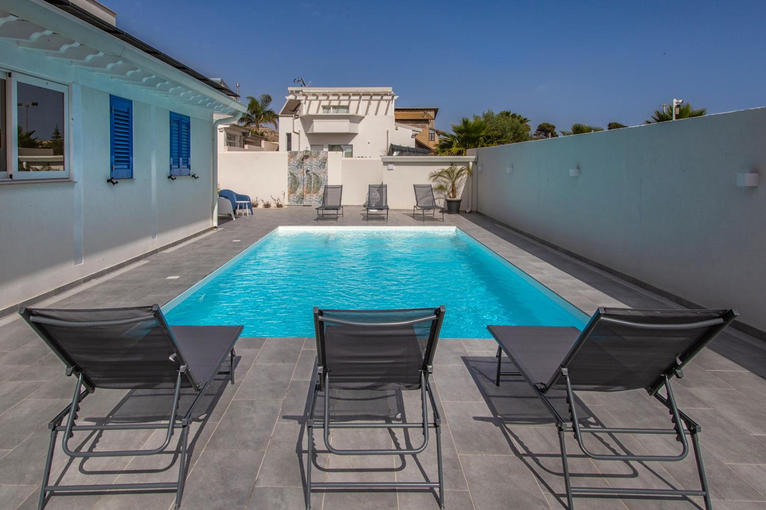 Onda Bianca Luxury Apartments