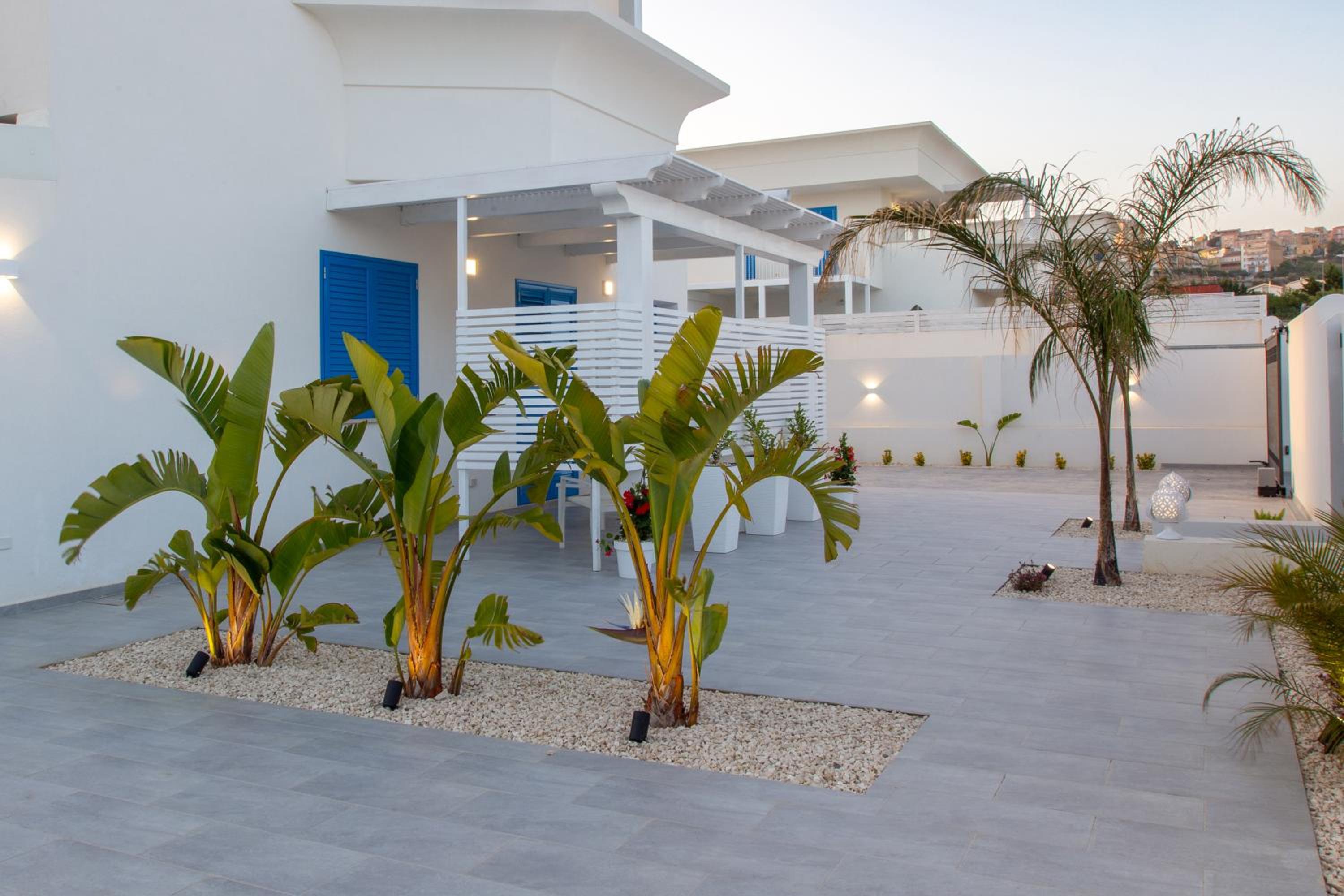Onda Bianca Luxury Apartments