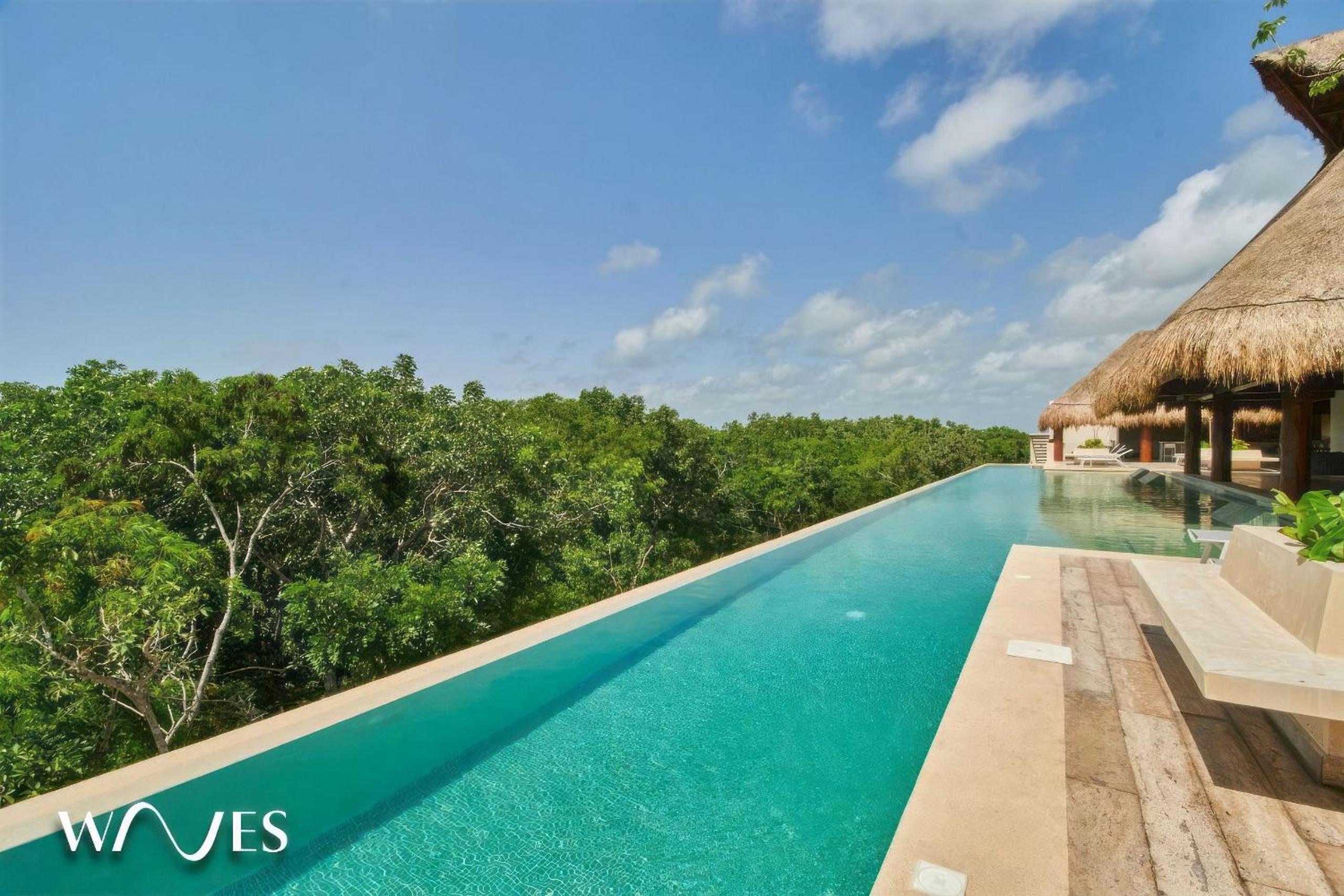 Spacious 2 Br. Jungle View Luxury Apartment w/Prime Location
