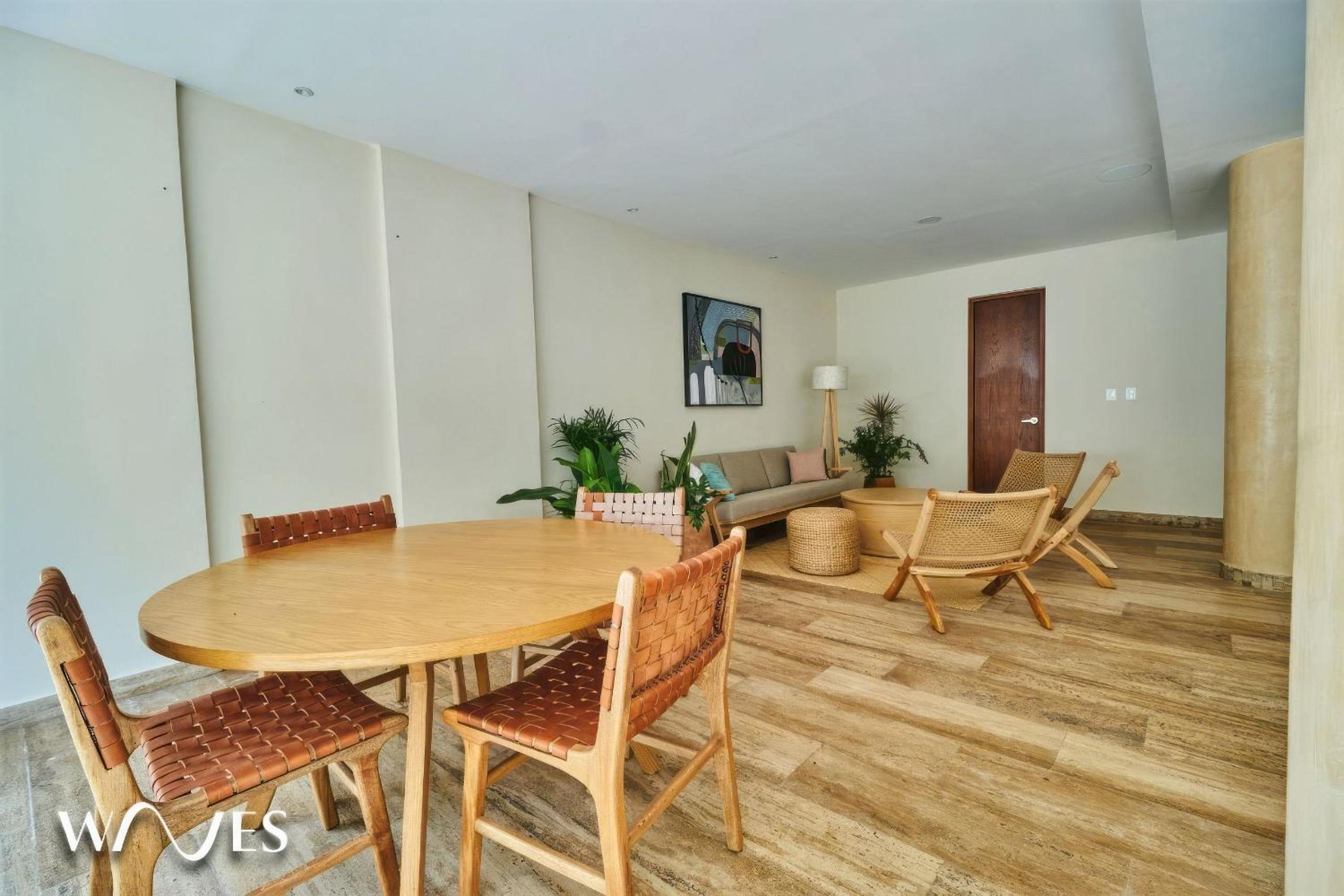 Spacious 2 Br. Jungle View Luxury Apartment w/Prime Location