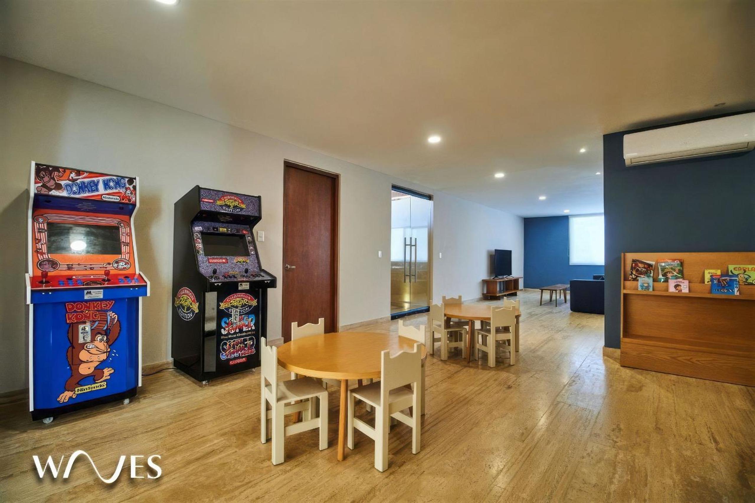Spacious 2 Br. Jungle View Luxury Apartment w/Prime Location