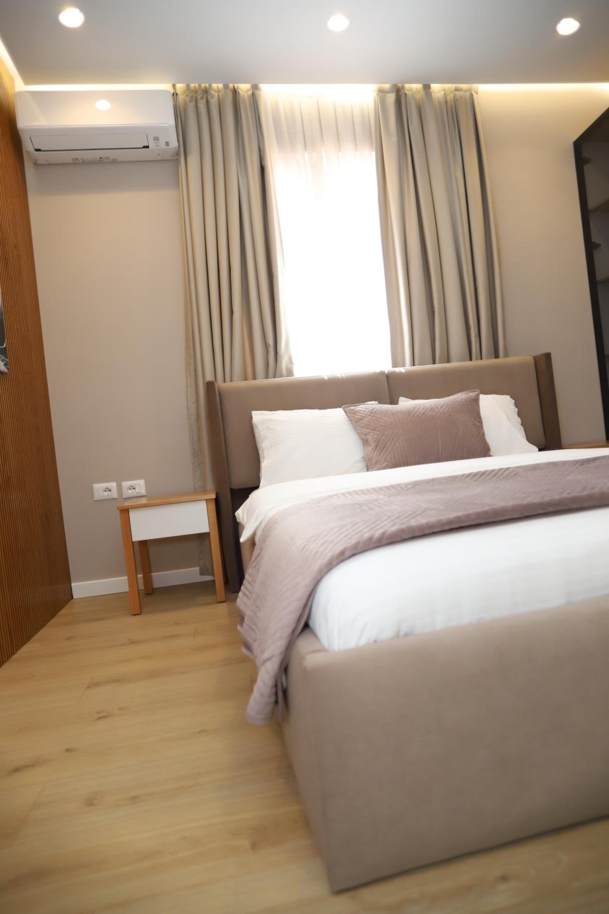 J&D Rooms Korce
