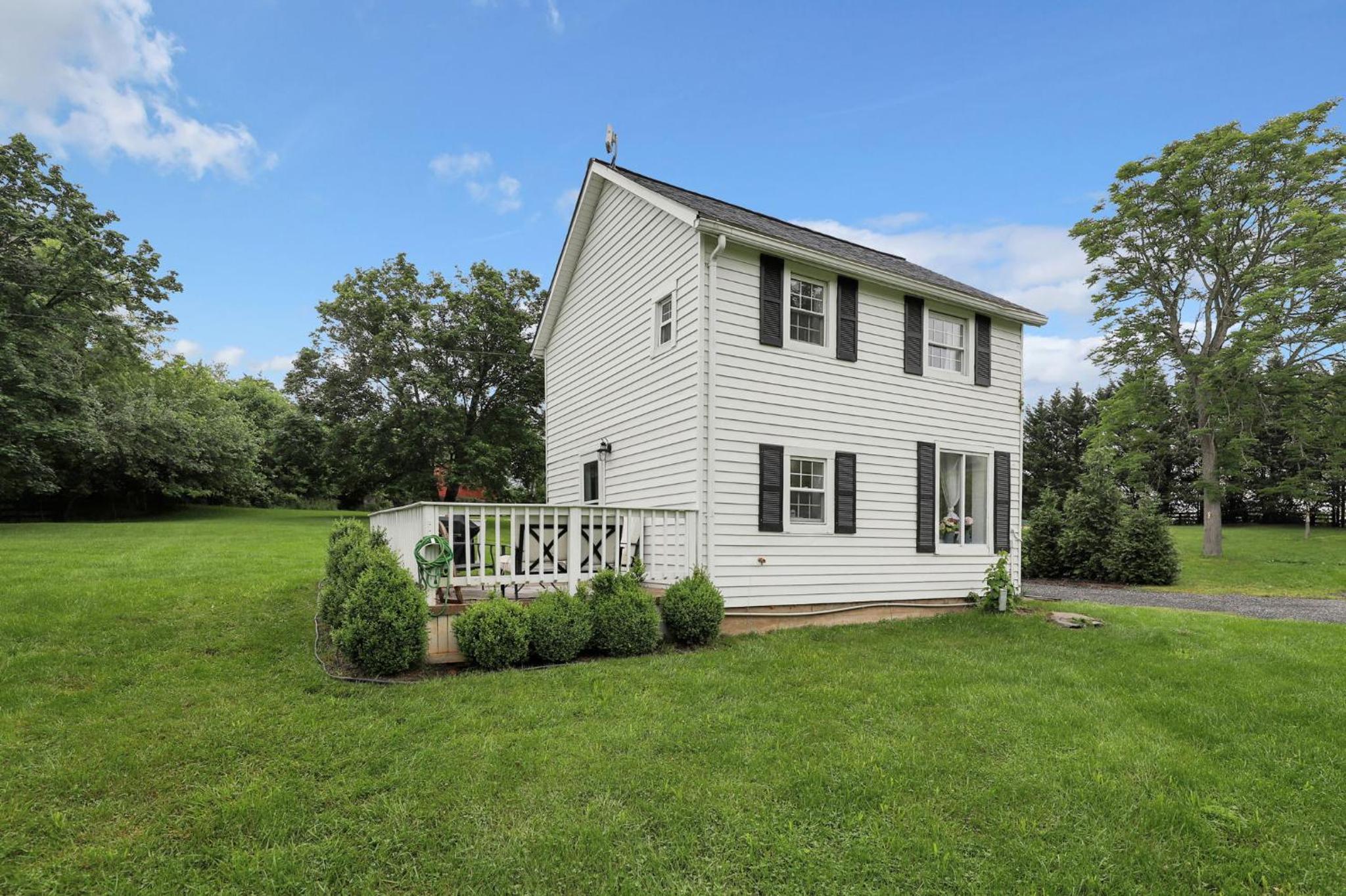Cottage Escape in Virginia Wine Country - Property Image 4