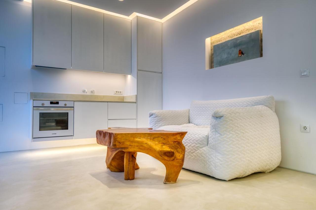 Rouvelas Waterfront Nest