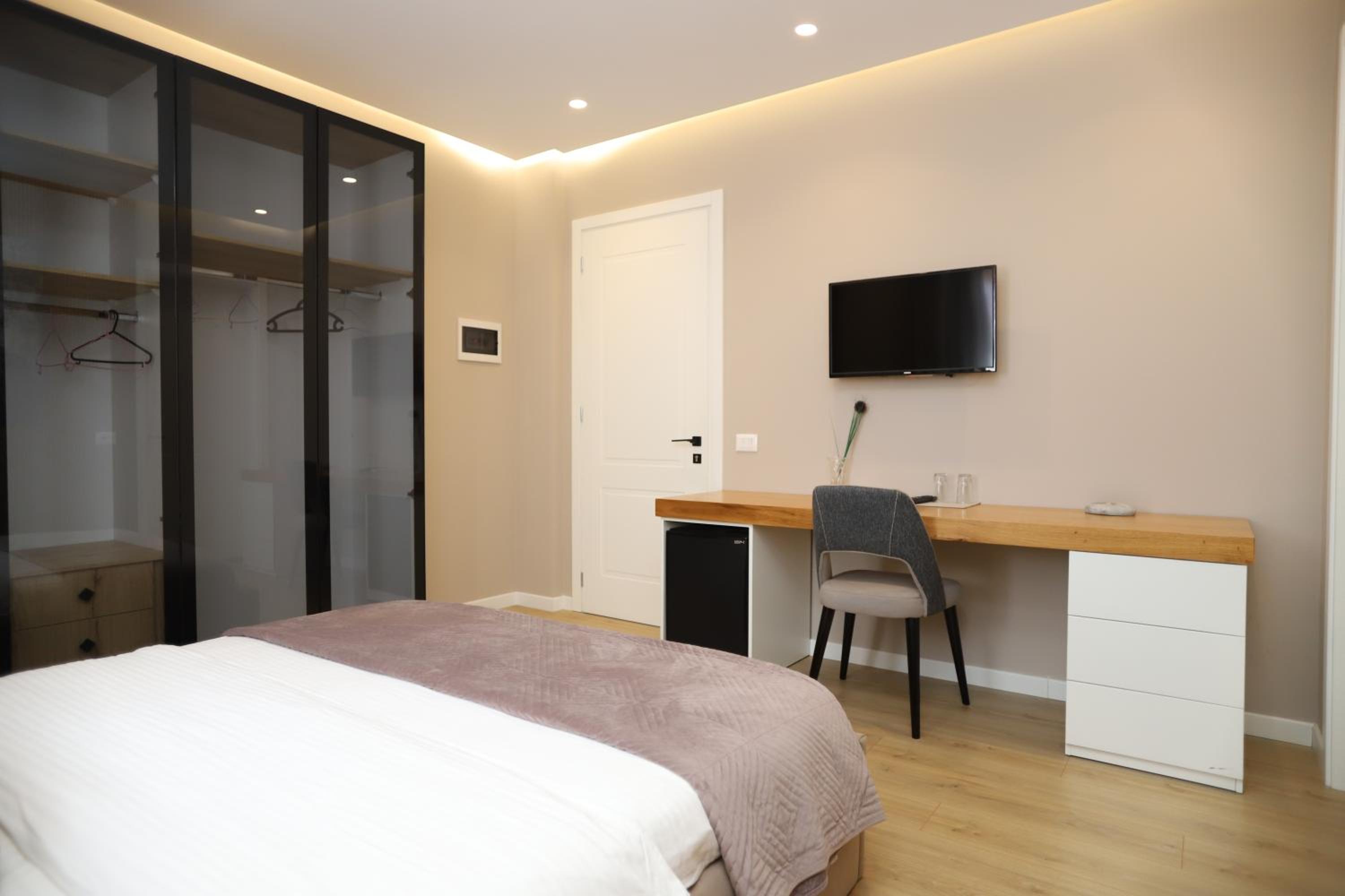 J&D Rooms Korce