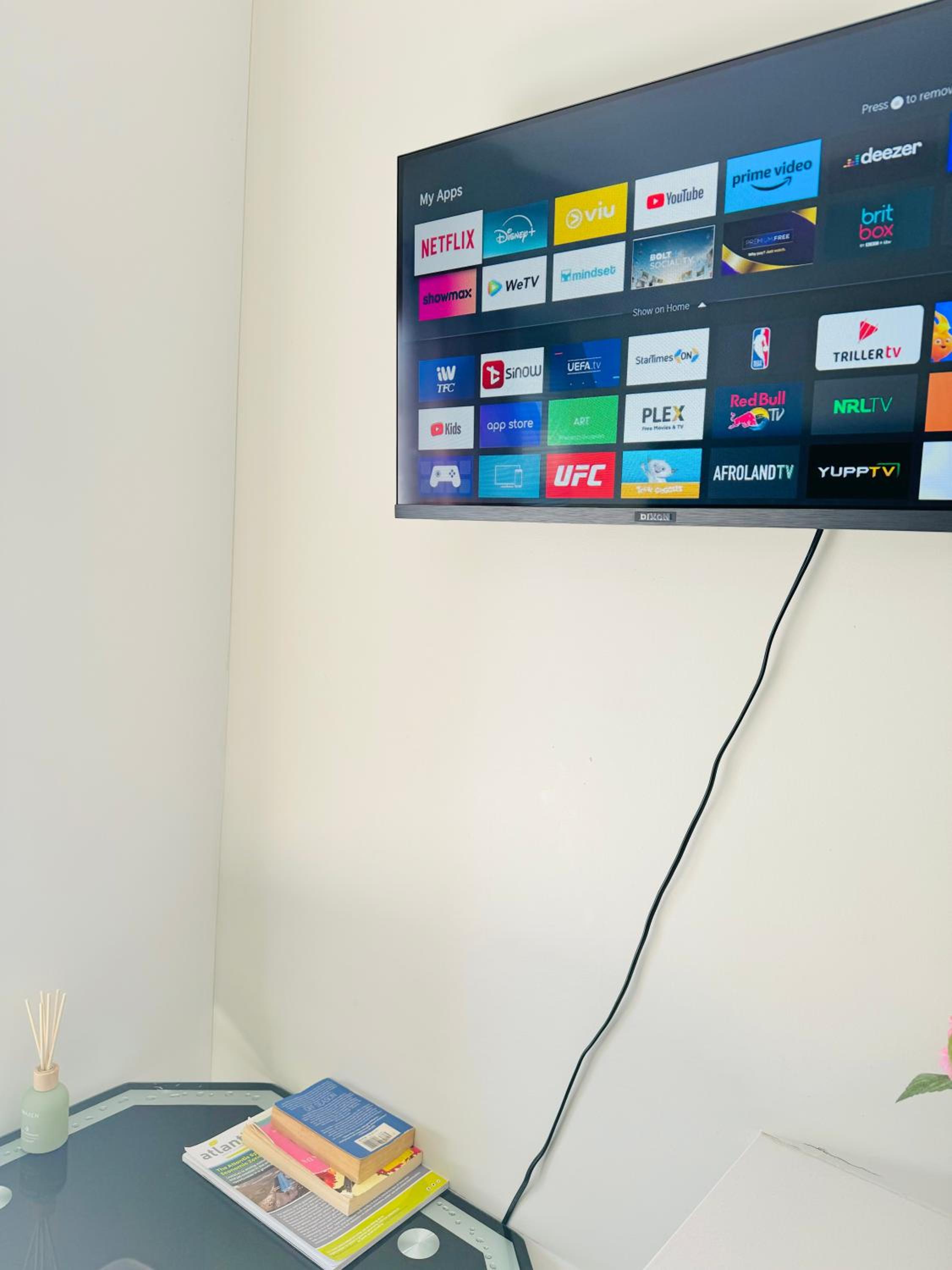 #Top quality BnB #Fast WiFi #Self Check-in #Secure Parking view 2