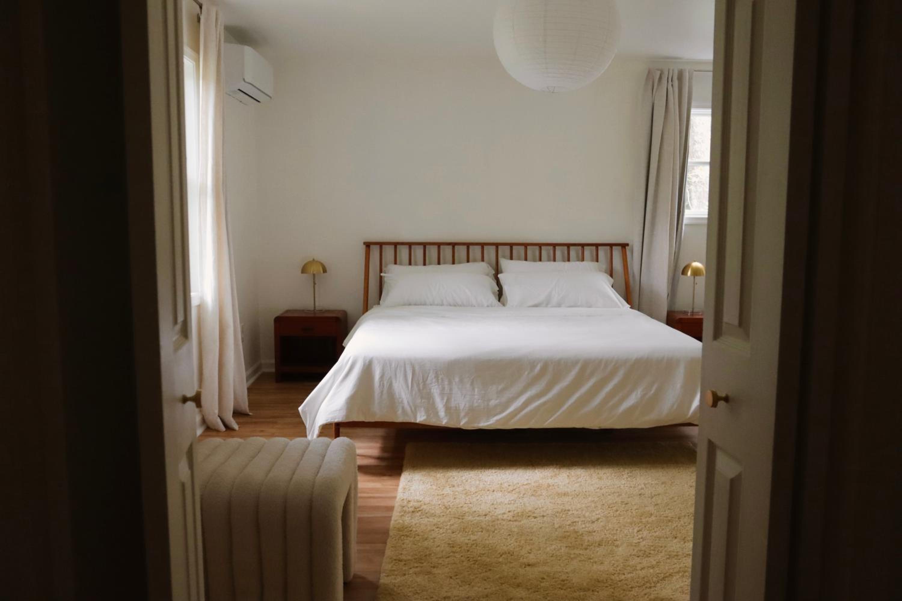 Temi Rooms in Poconos - Modern Chalet view 4
