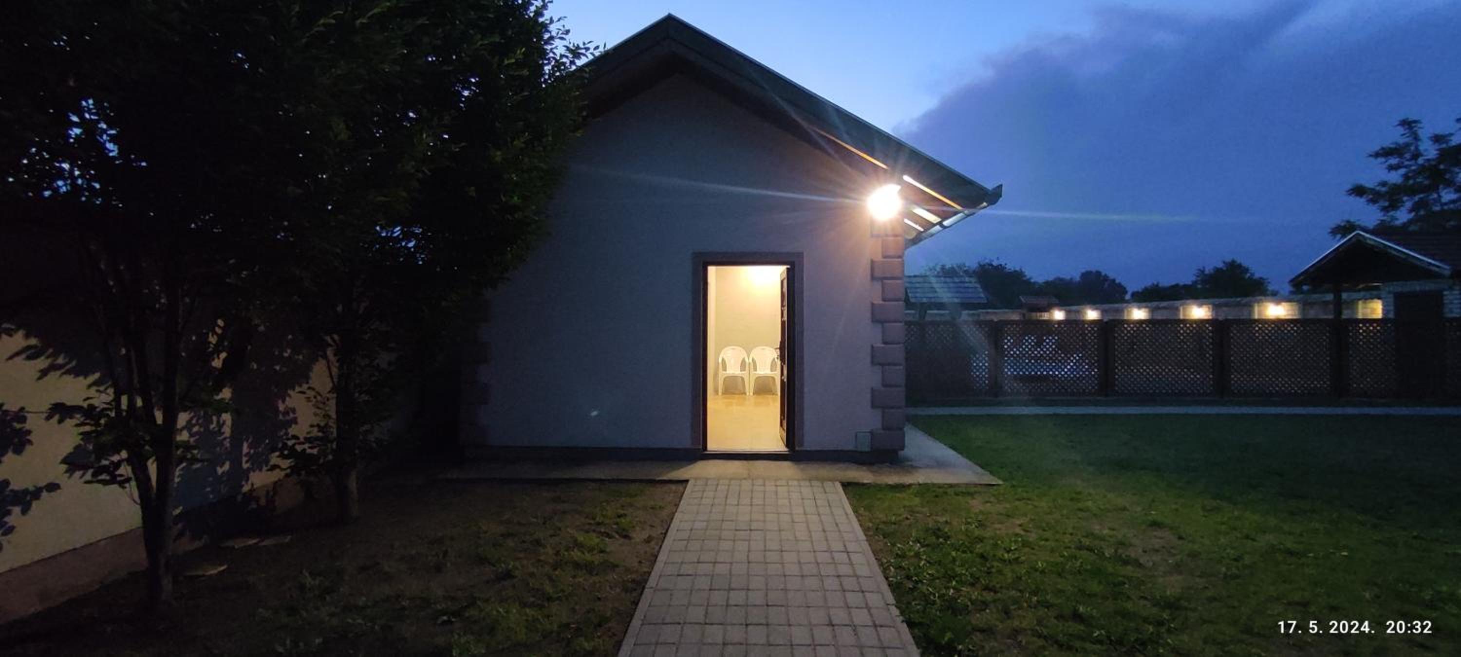 Nika's House Trosobna kuća sa dva AP komforna za ukupno 17 osoba view 3