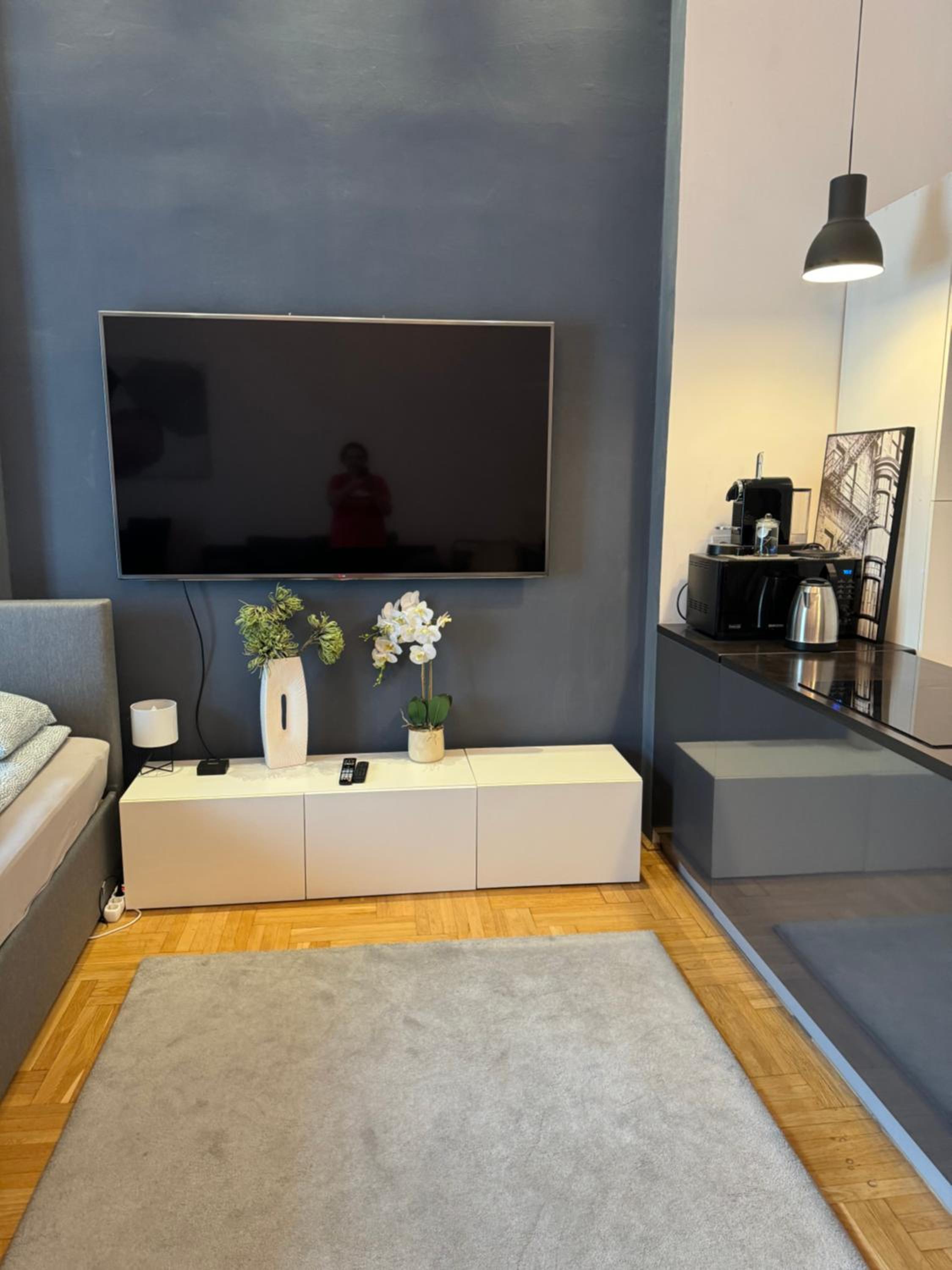 Stylish Apartment by the Vígszínház Theater view 2
