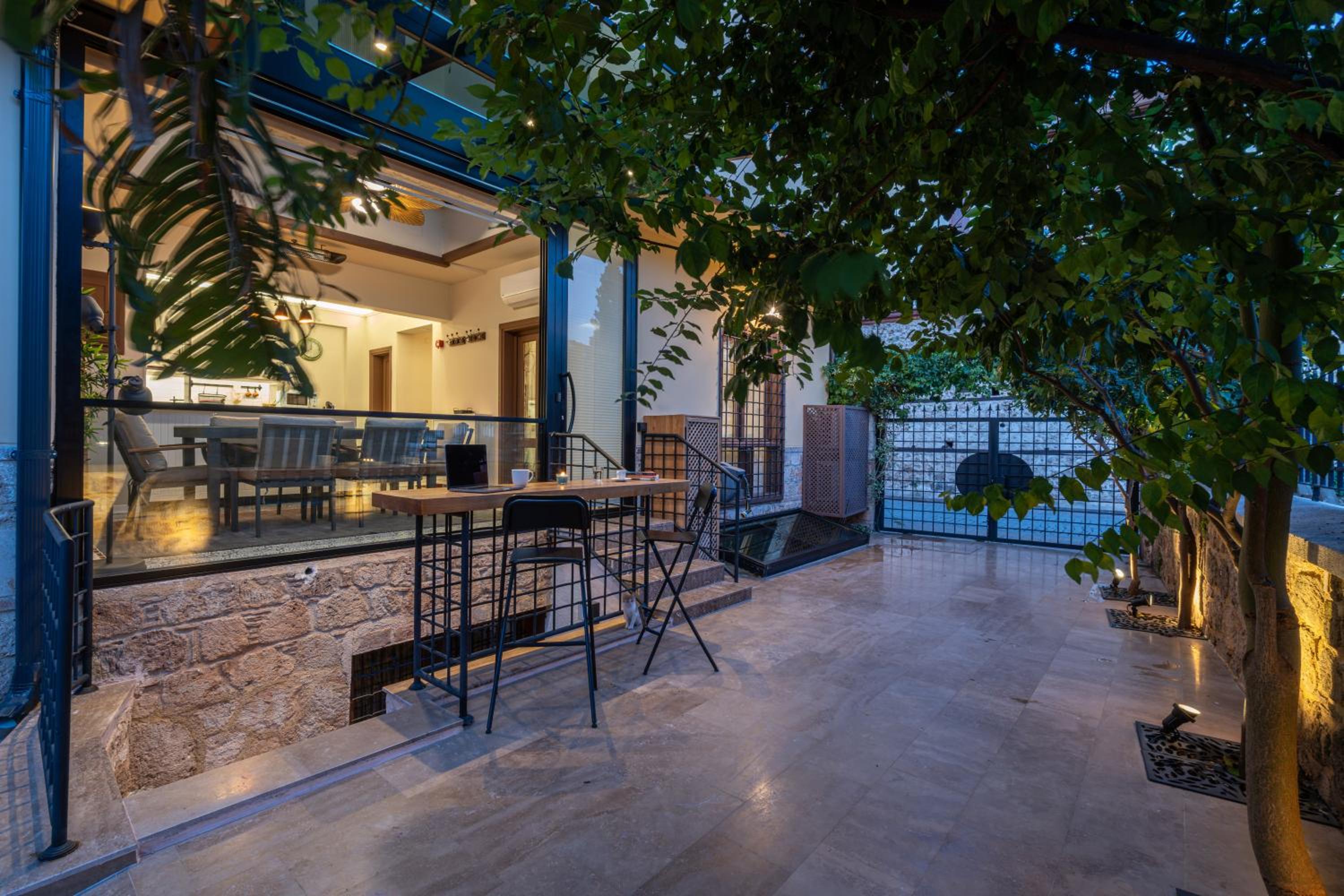 Cozy Home in Oldtown Kaleici