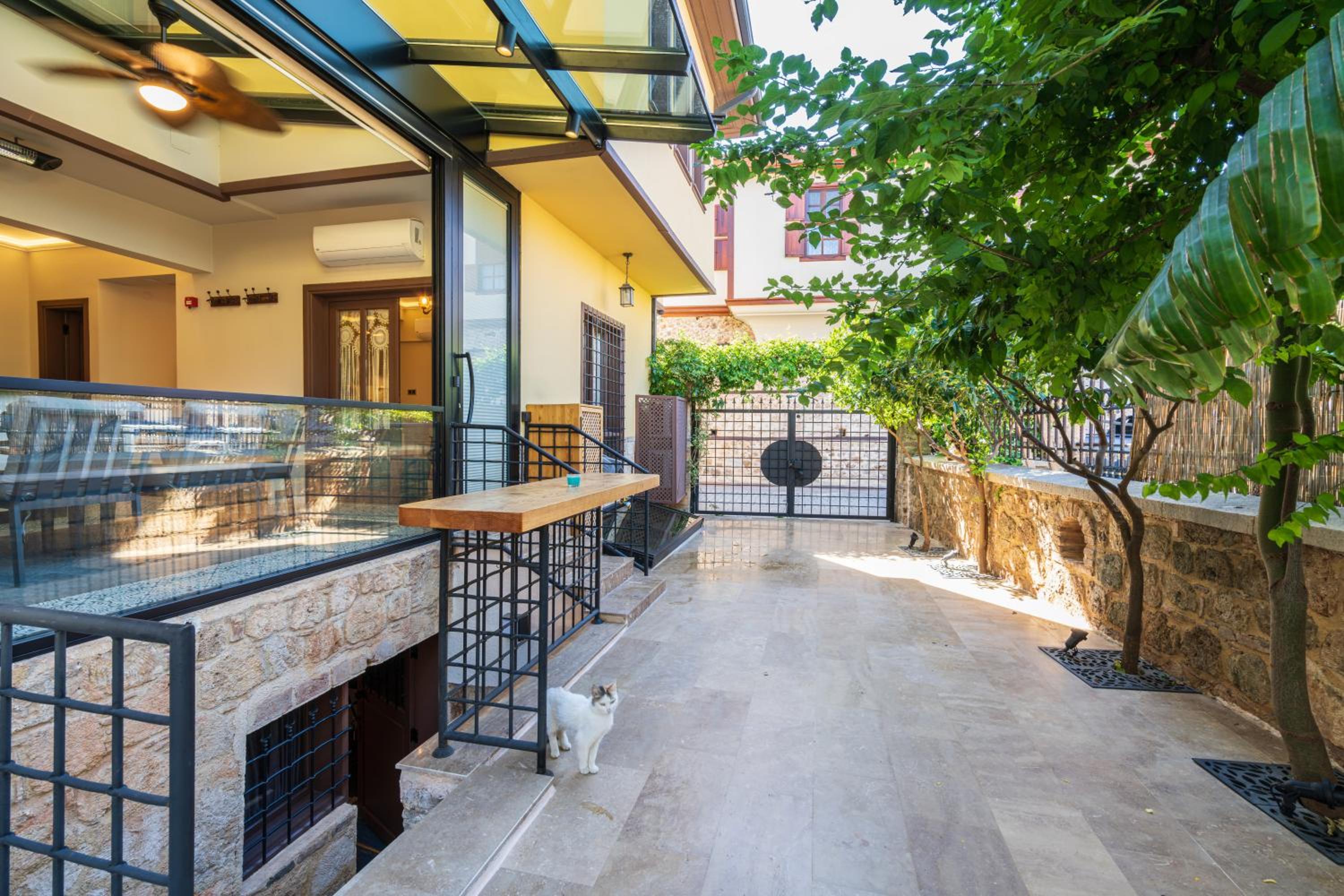 Cozy Home in Oldtown Kaleici
