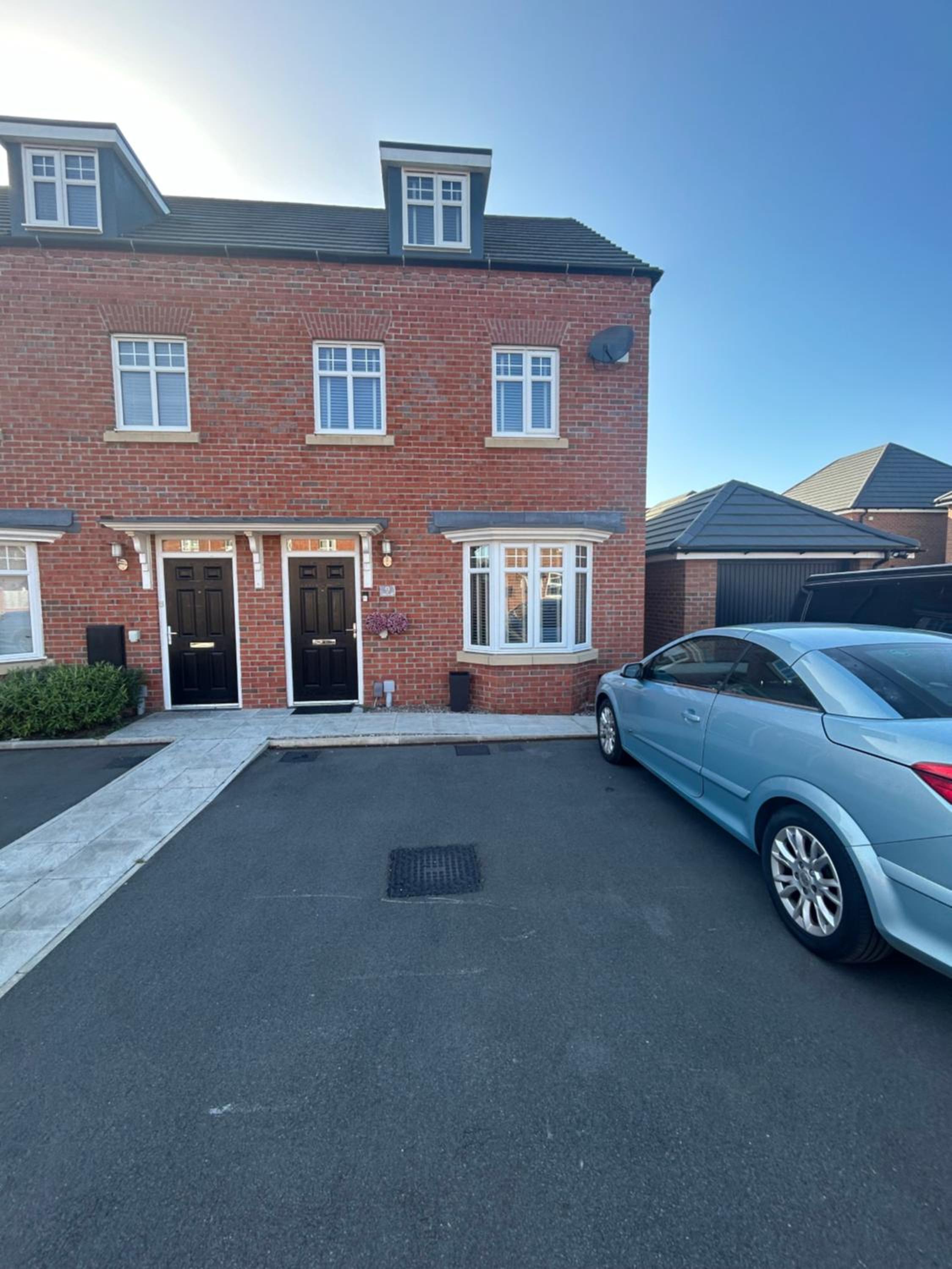 Hotel Drey Close - Image 1