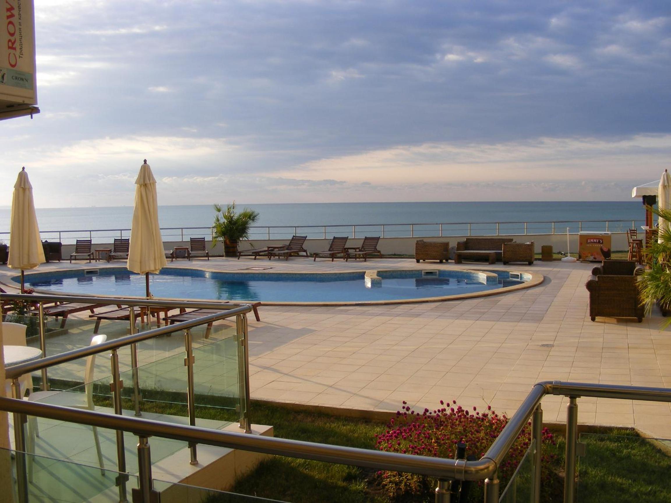 Luxury Studio Golf Coast with sea view