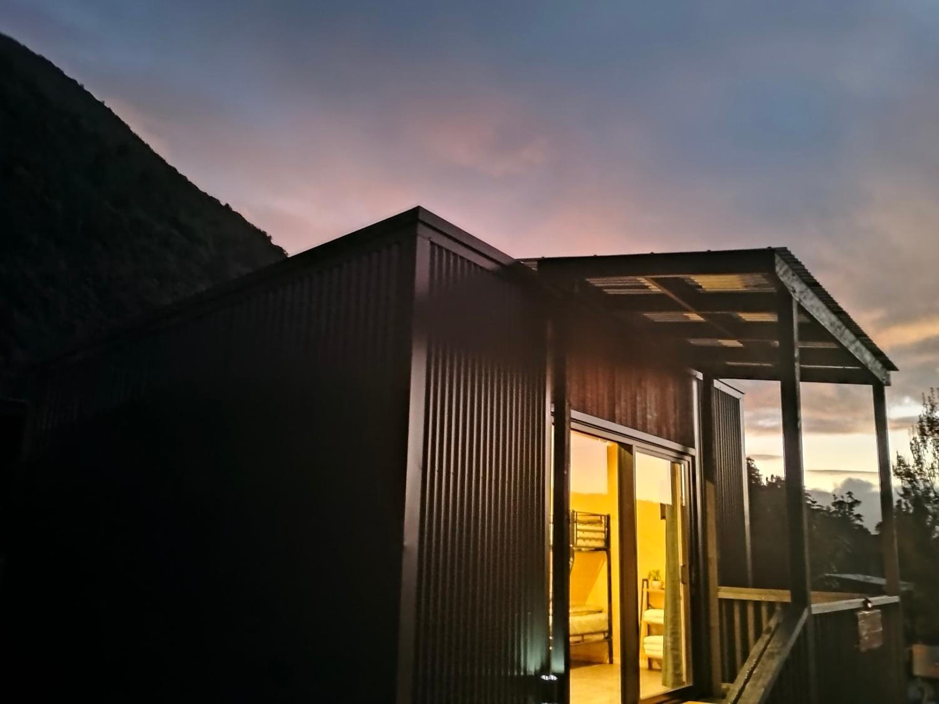 Jackson's Retreat Alpine Holiday Park view 2