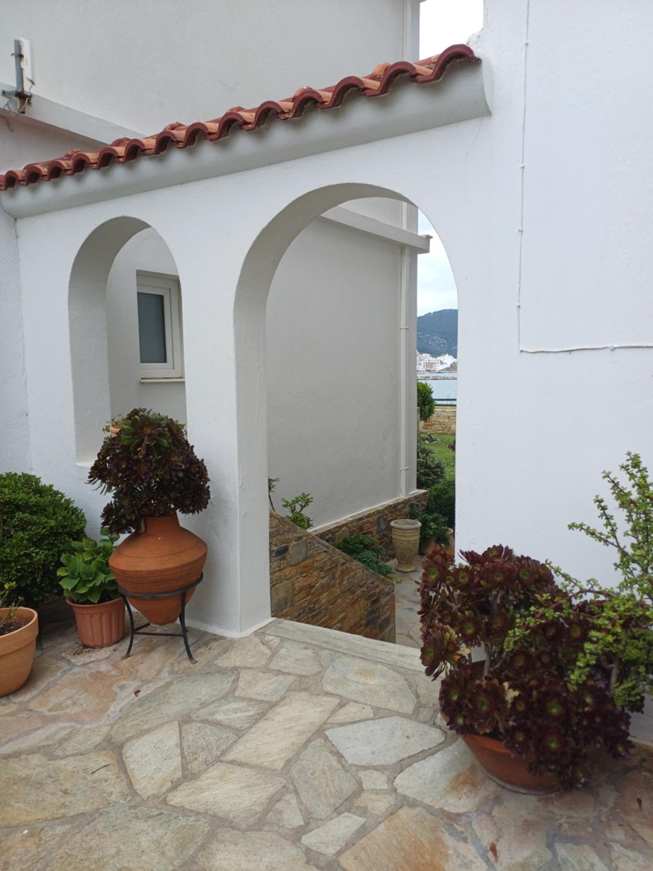 Nikolaos studios apartments