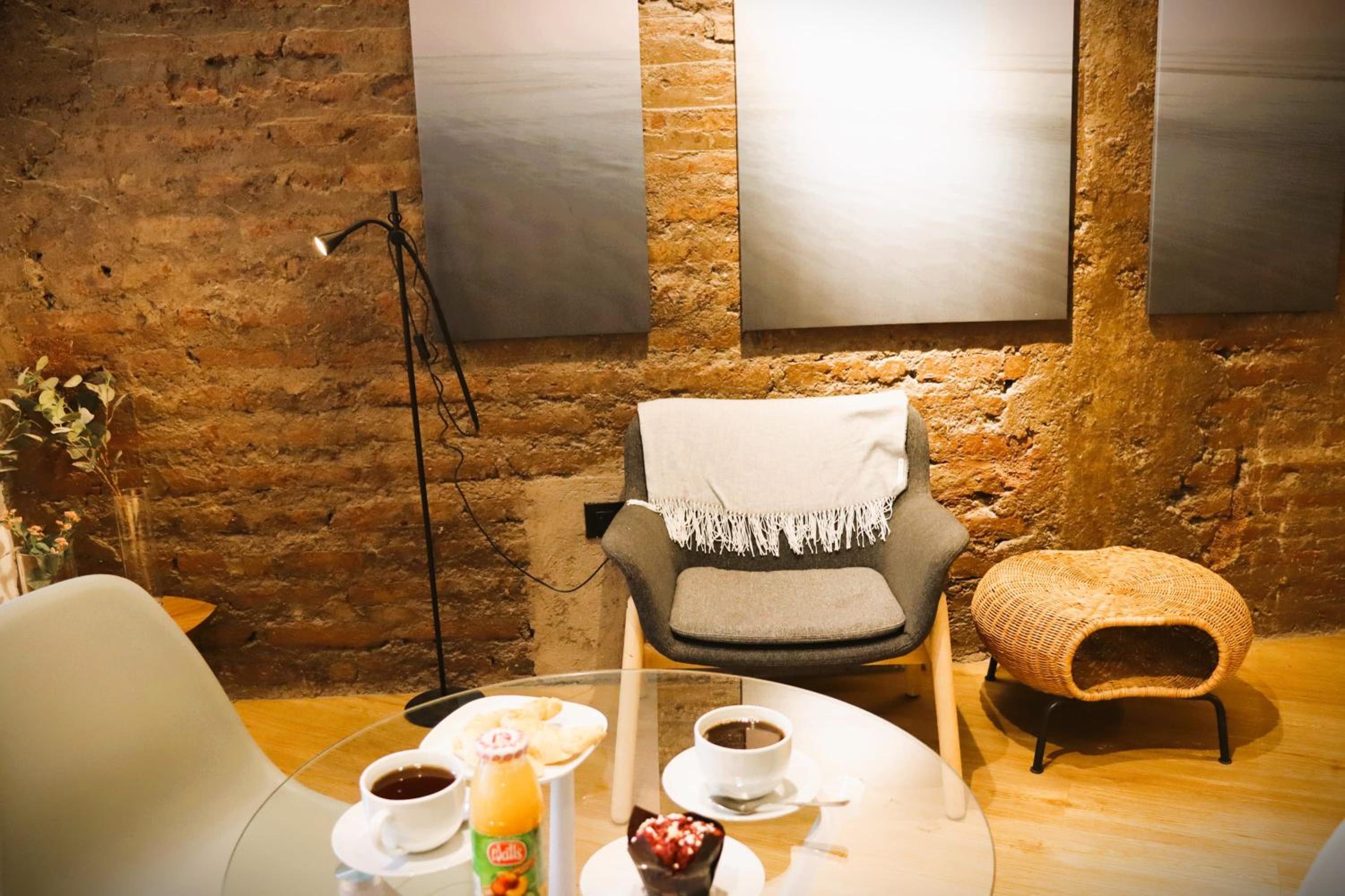 HOM I Wifi AirAcond Cafe Encanto Arte Lastarria