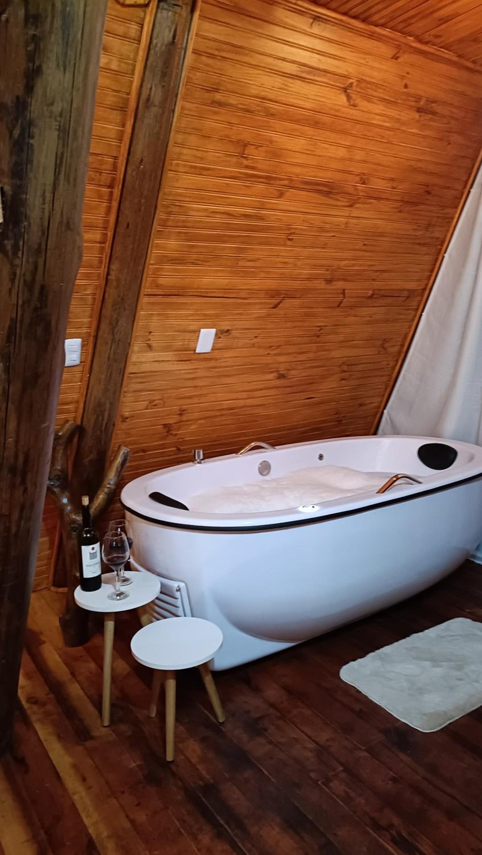 Chalé romântico São Bento do Sapucaí - Jacuzzi - Chalé Gênova