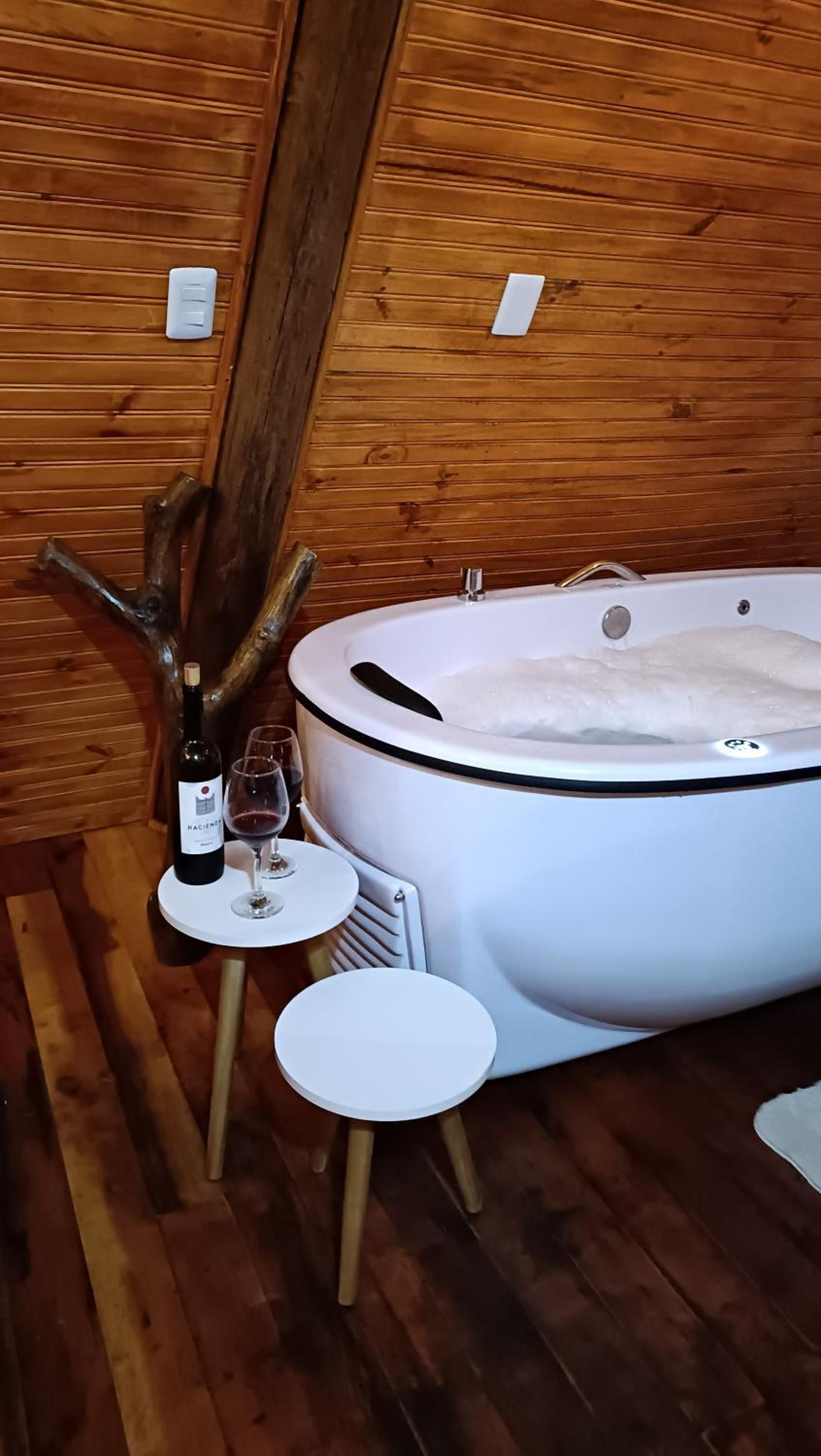 Chalé romântico São Bento do Sapucaí - Jacuzzi - Chalé Gênova