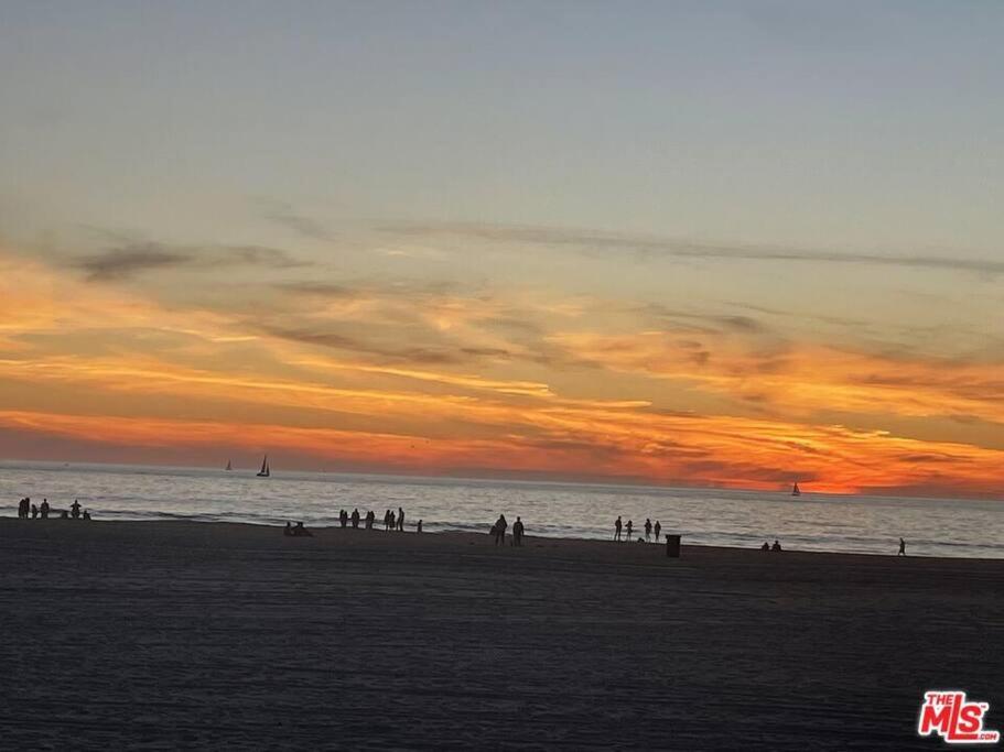 Venice Beachside Condo 10B