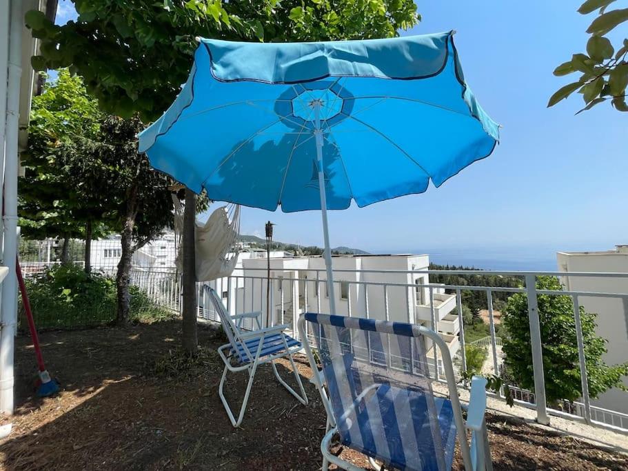 GJONI Apartments with a great view in Drymades