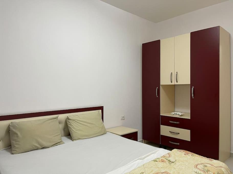 GJONI Apartments with a great view in Drymades