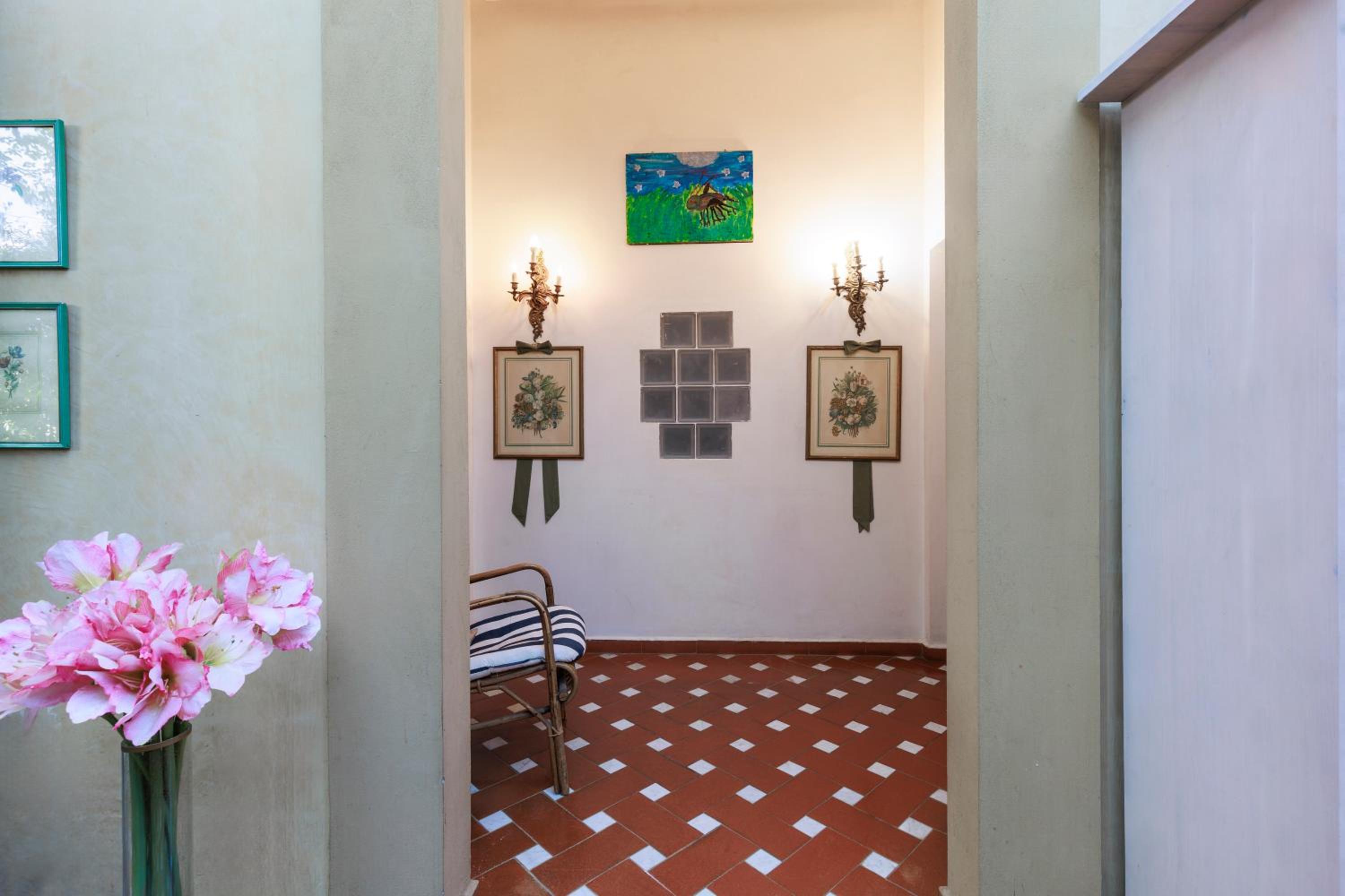 Villa la Ghiacciaia close to Chianti view 3