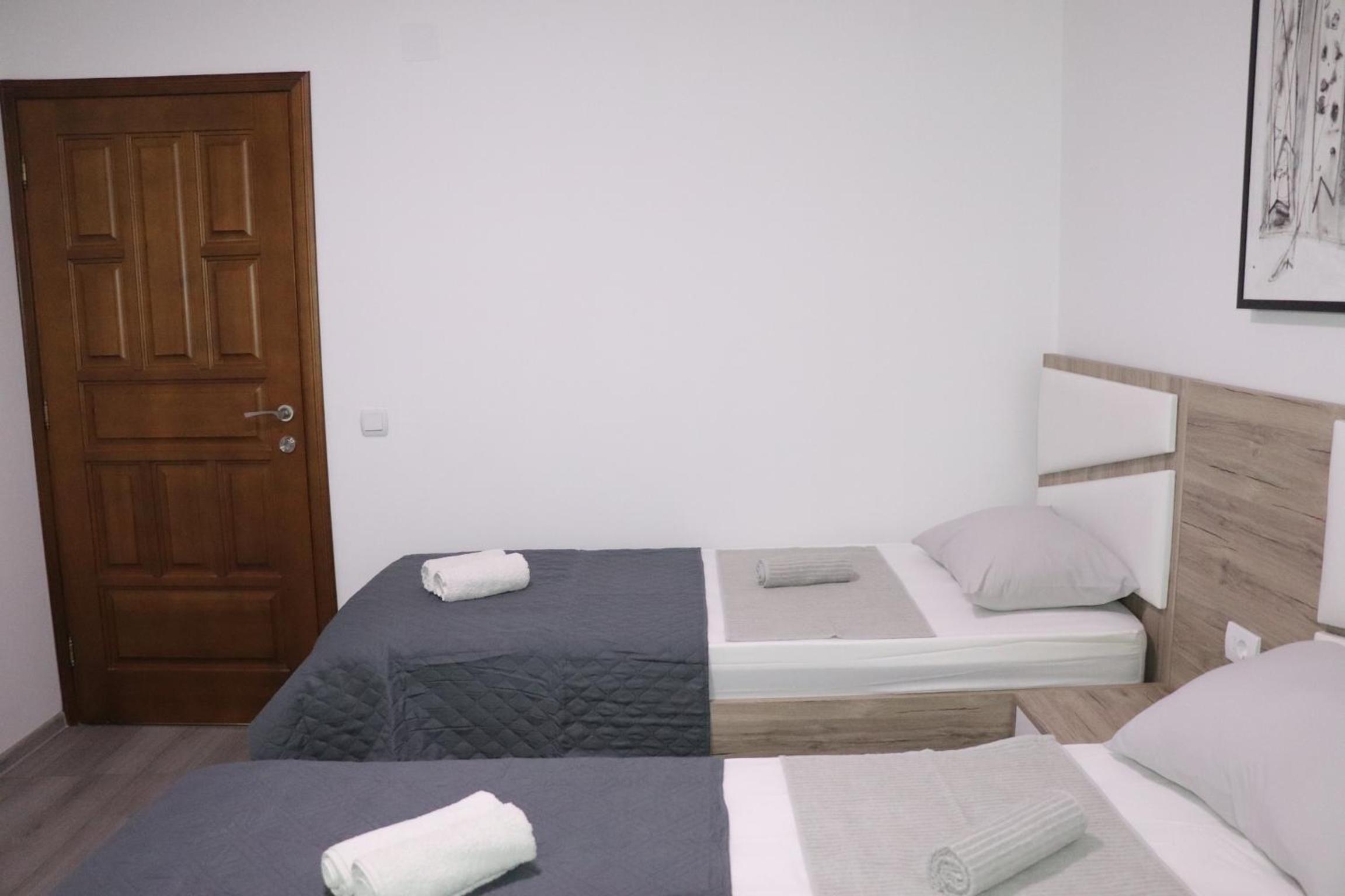 Gjinaj Apartments view 3