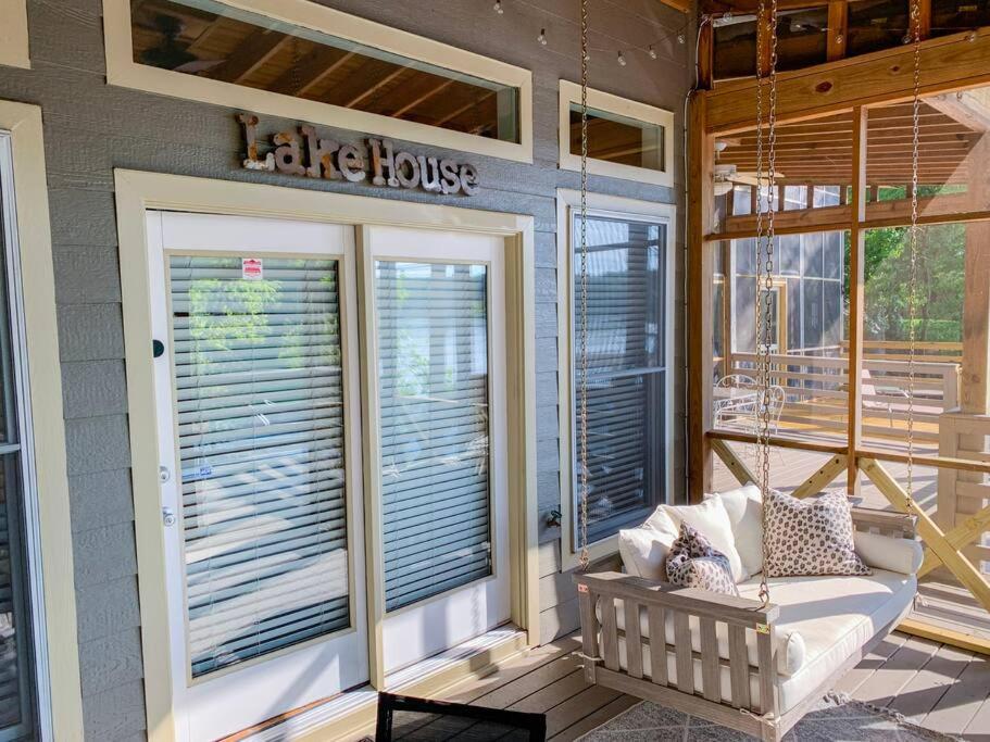 Fabulous Lake Martin Townhome w/ Dock & Boat Ramp