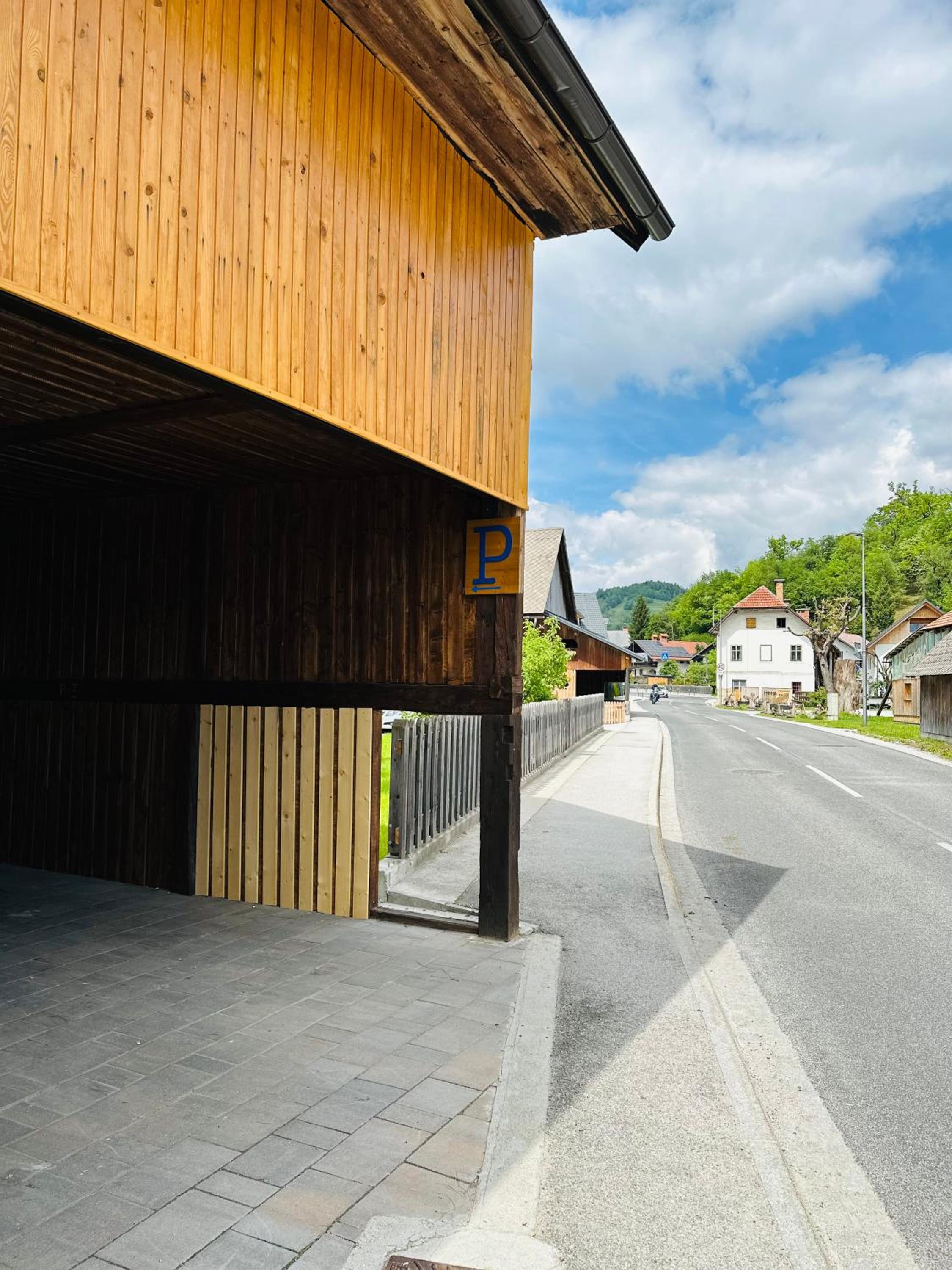 Slovenian House Vida