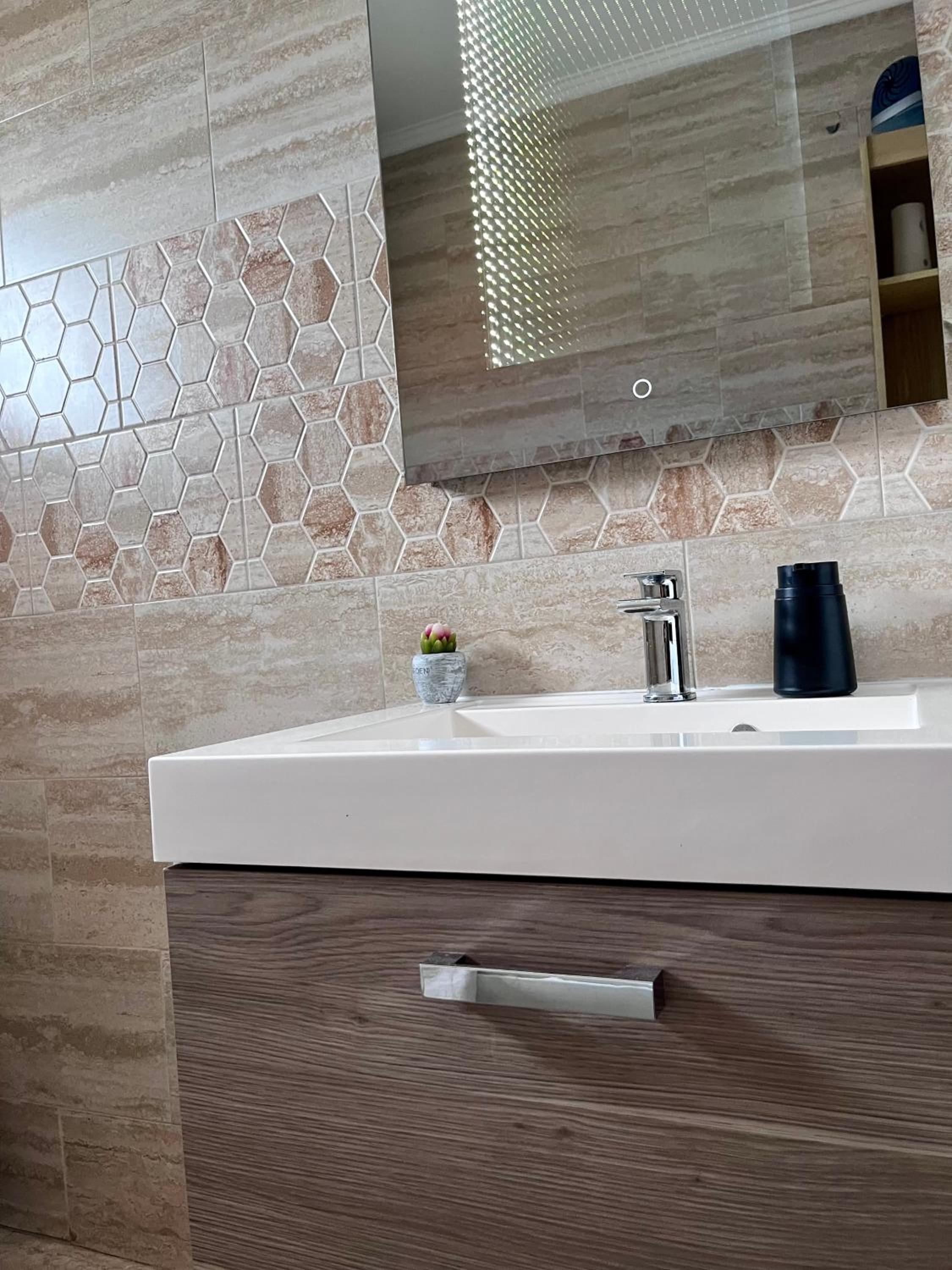 Dream - Hotel Experience with ExtraSpace, QuietArea, Balcony, FreeParking